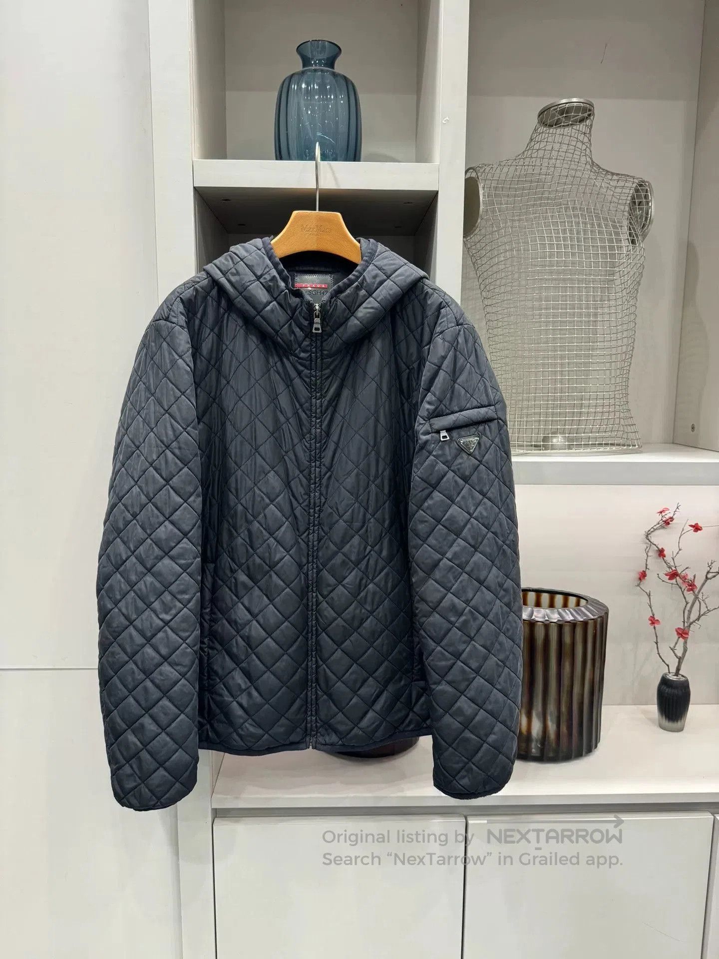 Prada PRADA Quilted Light Cotton Hooded Jacket. Size US L / EU 52-54 / 3 - 1 Thumbnail