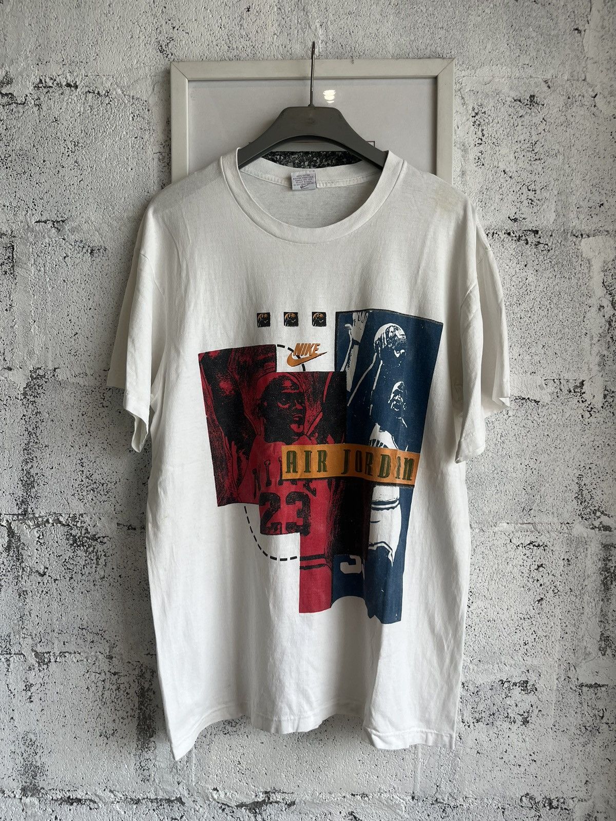 Jordan Brand Vintage NIKE AIR JORDAN 90’s Tshirt Size US XL / EU 56 / 4 - 2 Thumbnail