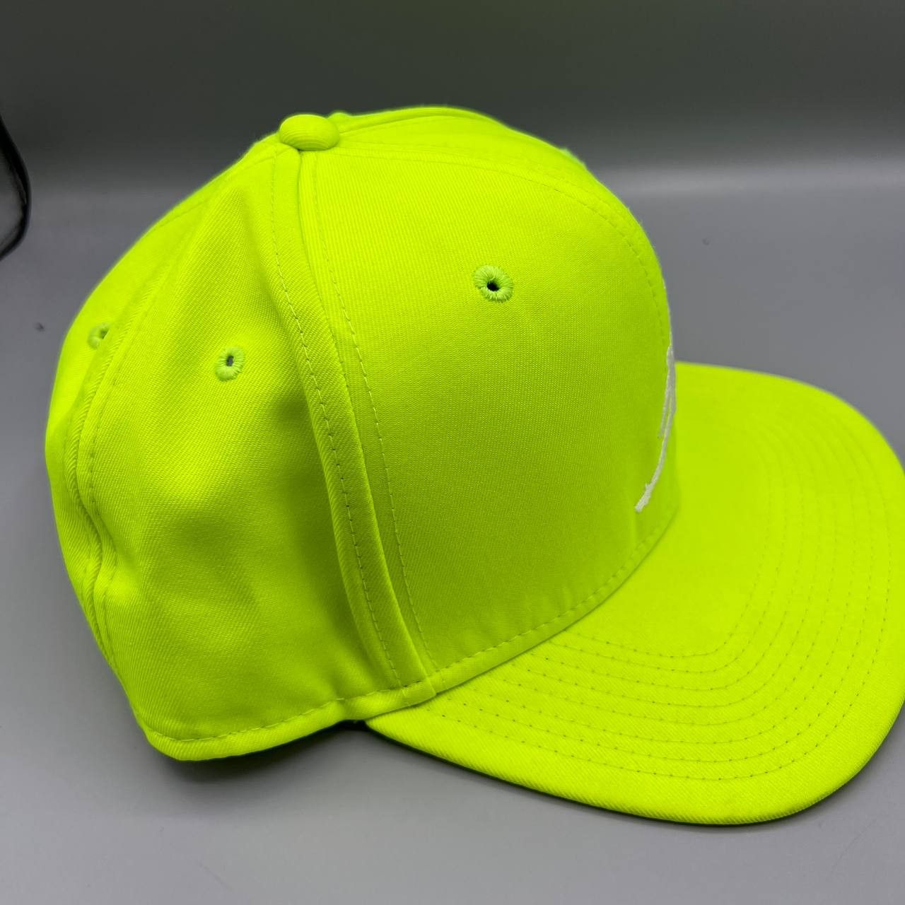Jordan Brand Air Jordan Hat Men Neon Embroidered Jumpman Snap Back Cap Size ONE SIZE - 4 Thumbnail