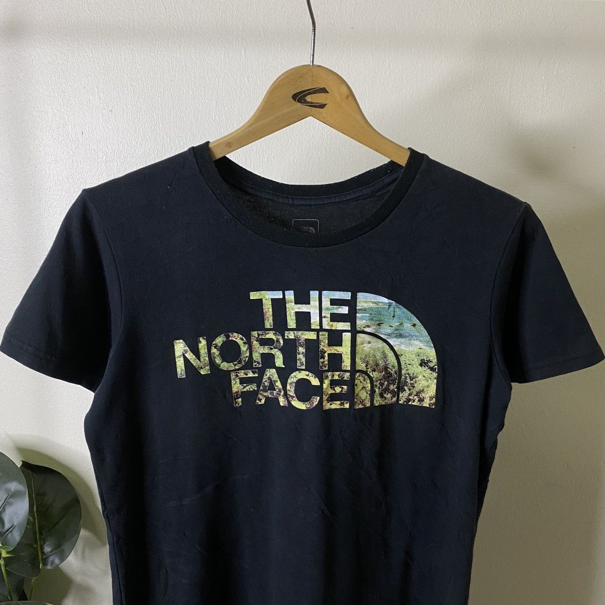 The North Face TNF Outdoor Style T Shirt Size US M / EU 48-50 / 2 - 2 Thumbnail
