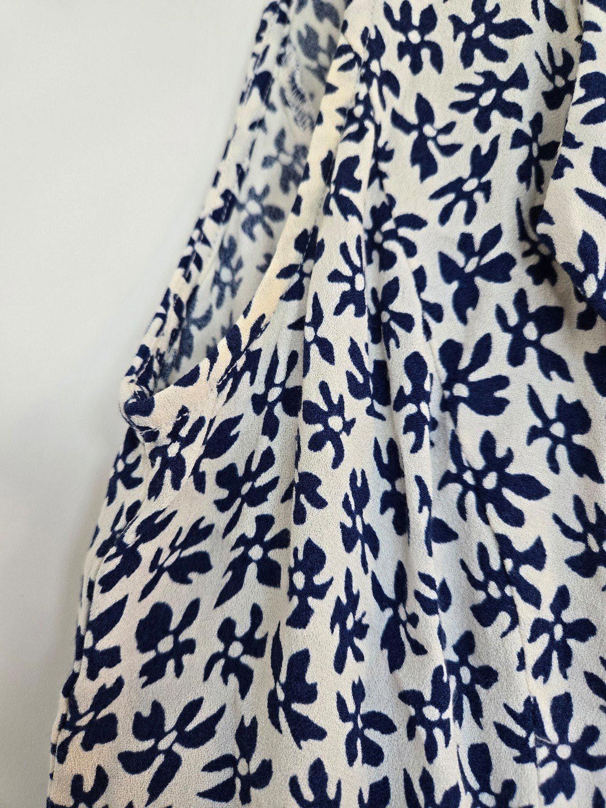 Other Reformation Rylin Dress in Blue Floral White Size S / US 4 / IT 40 - 5 Thumbnail