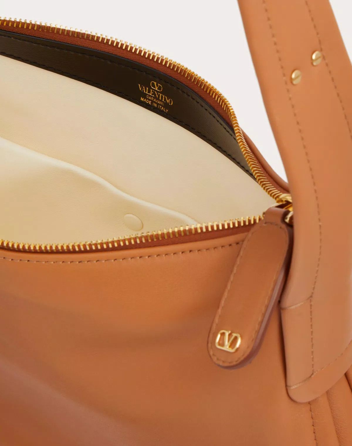 Valentino oc11z0725 Size:OS/ Small Go-Hobo Bag in Almond Beige Size ONE SIZE - 6 Thumbnail