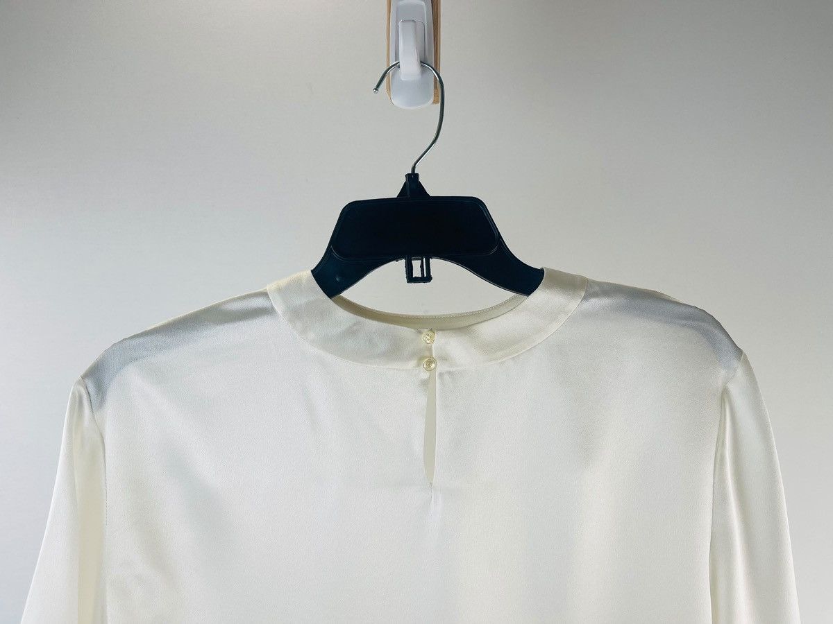Saint Laurent Paris oc11z0126 771031 T Shirt in Silk satin in White Size US L / EU 52-54 / 3 - 3 Thumbnail