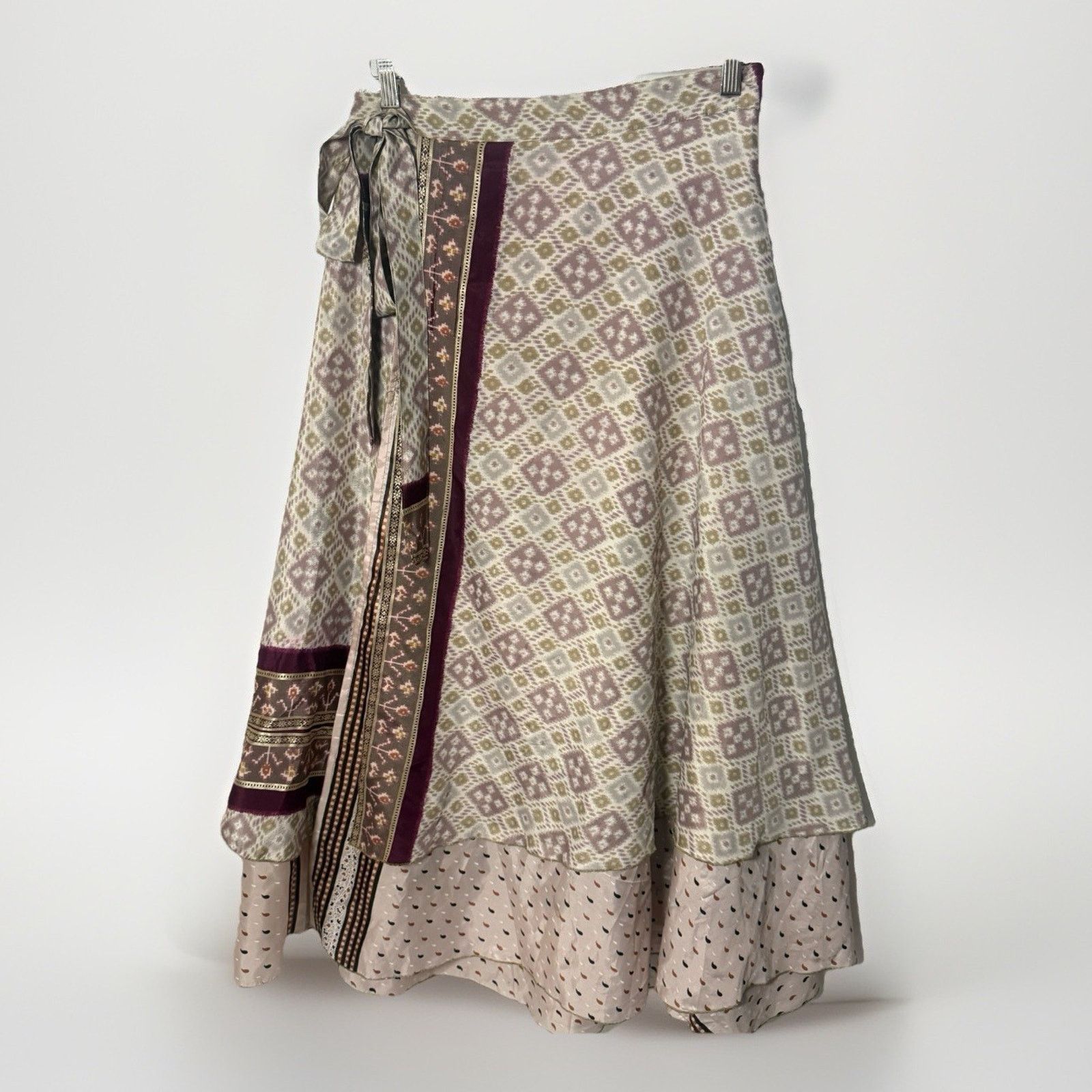 Other Earthbound Wrap India Silk Blend Floral Pink Boho Skirt Size 36" / US 14 / IT 50 - 1 Thumbnail