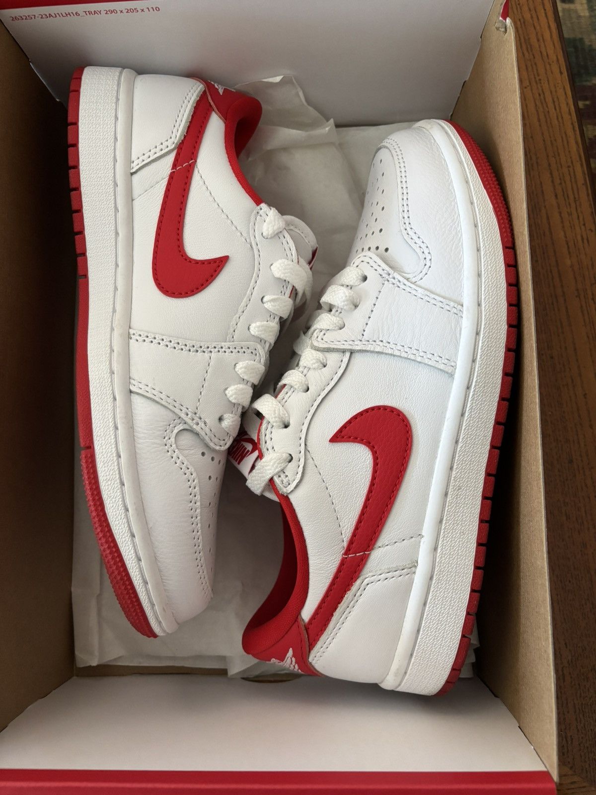 Jordan Brand Air Jordan 1 Retro Low OG ‘University Red' Size US 5.5 / EU 38 - 9 Thumbnail