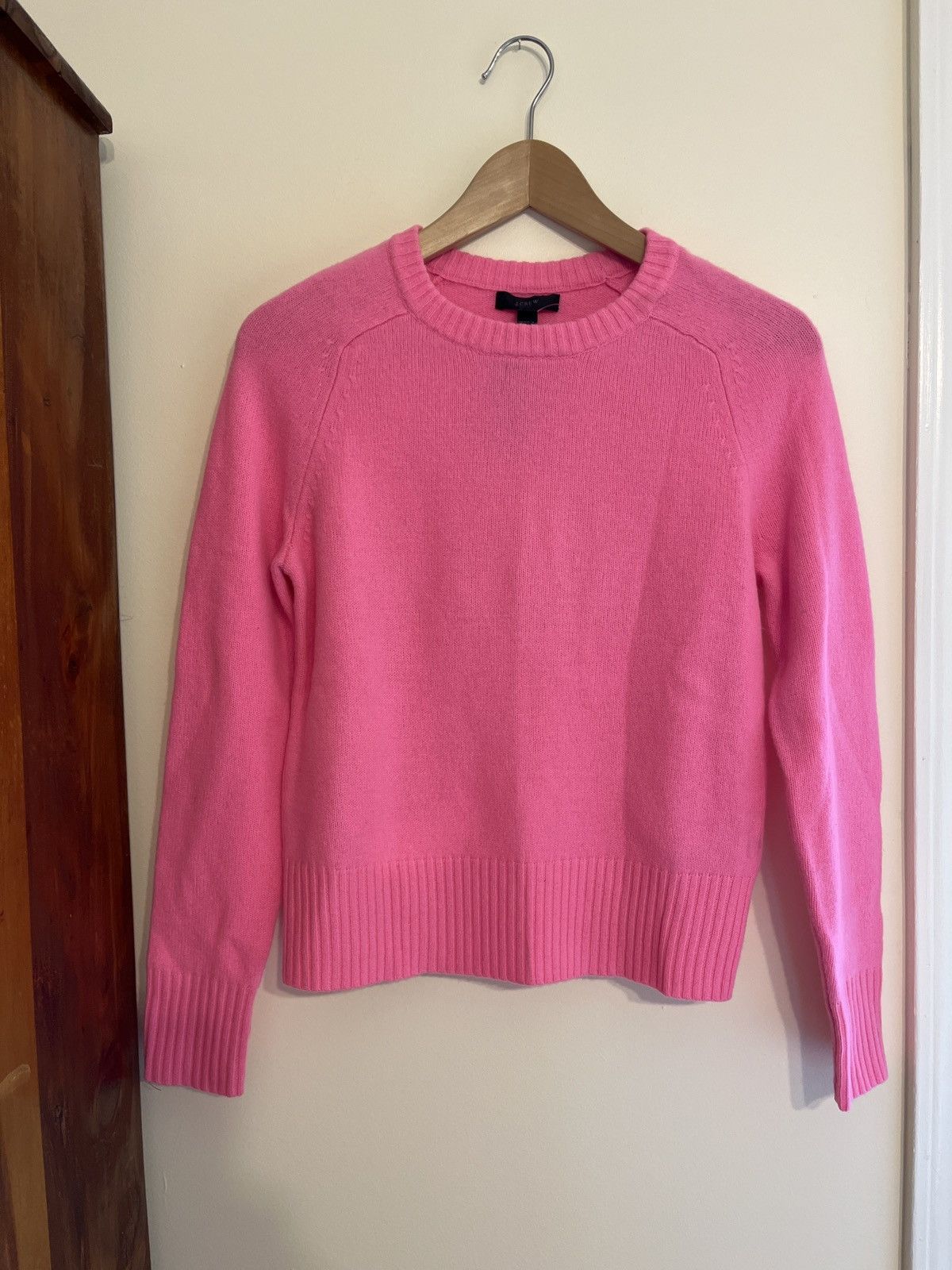 J.Crew NWT Hi-Lighter Pink Wool Pullover Size XS / US 0-2 / IT 36-38 - 1 Thumbnail