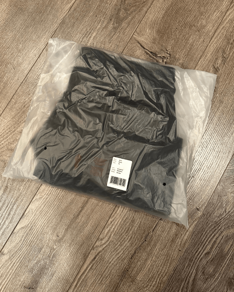 Other BNWT Revolution of 1995 Black Cargo Shorts - Size Medium Size US 30 / EU 46 - 7 Thumbnail