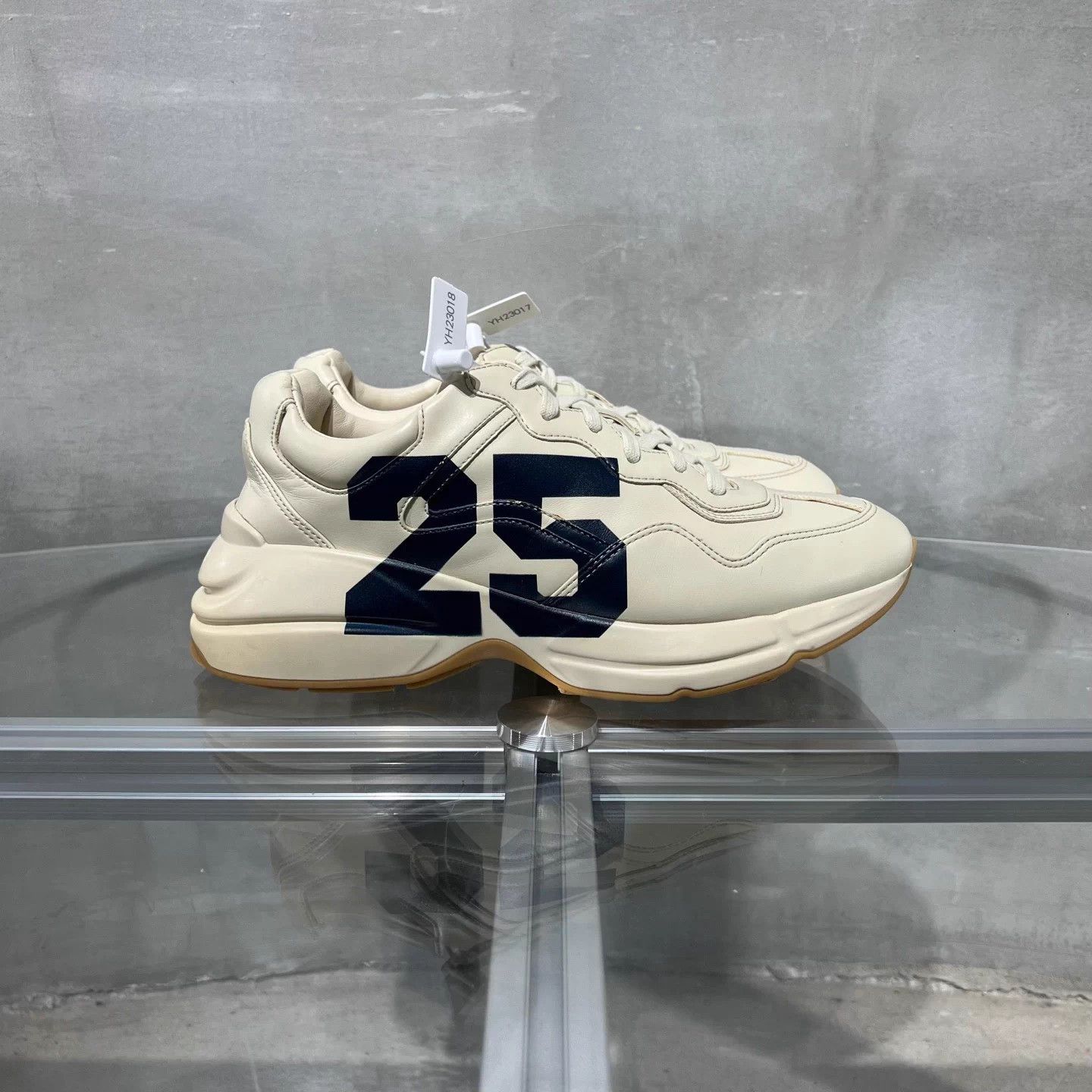 Gucci Gucci cream dad shoe 42 Size US 9 / EU 42 - 4 Thumbnail