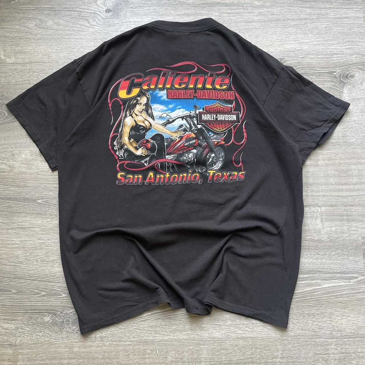 Harley Davidson × Vintage Vintage Y2K Harley Davidson Caliente Babe Biker Graphic Tee Size US XL / EU 56 / 4 - 1 Thumbnail
