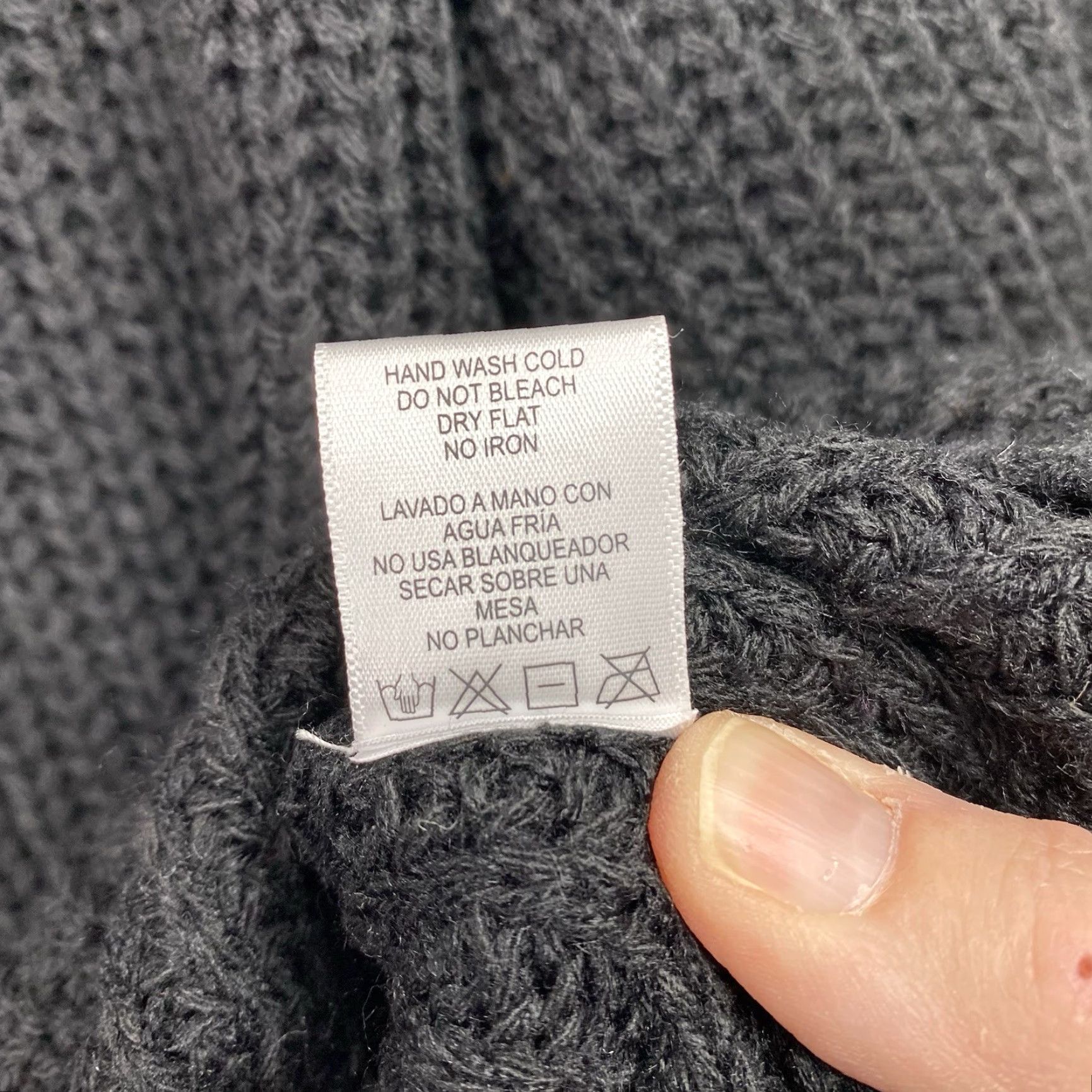 Vintage Love Tree Sweater 3X Black Oversized V-Neck Cable-Knit Pullover Women's Winter Knit Sweater NWT Size XXL / US 16-18 / IT 52-54 - 3 Thumbnail