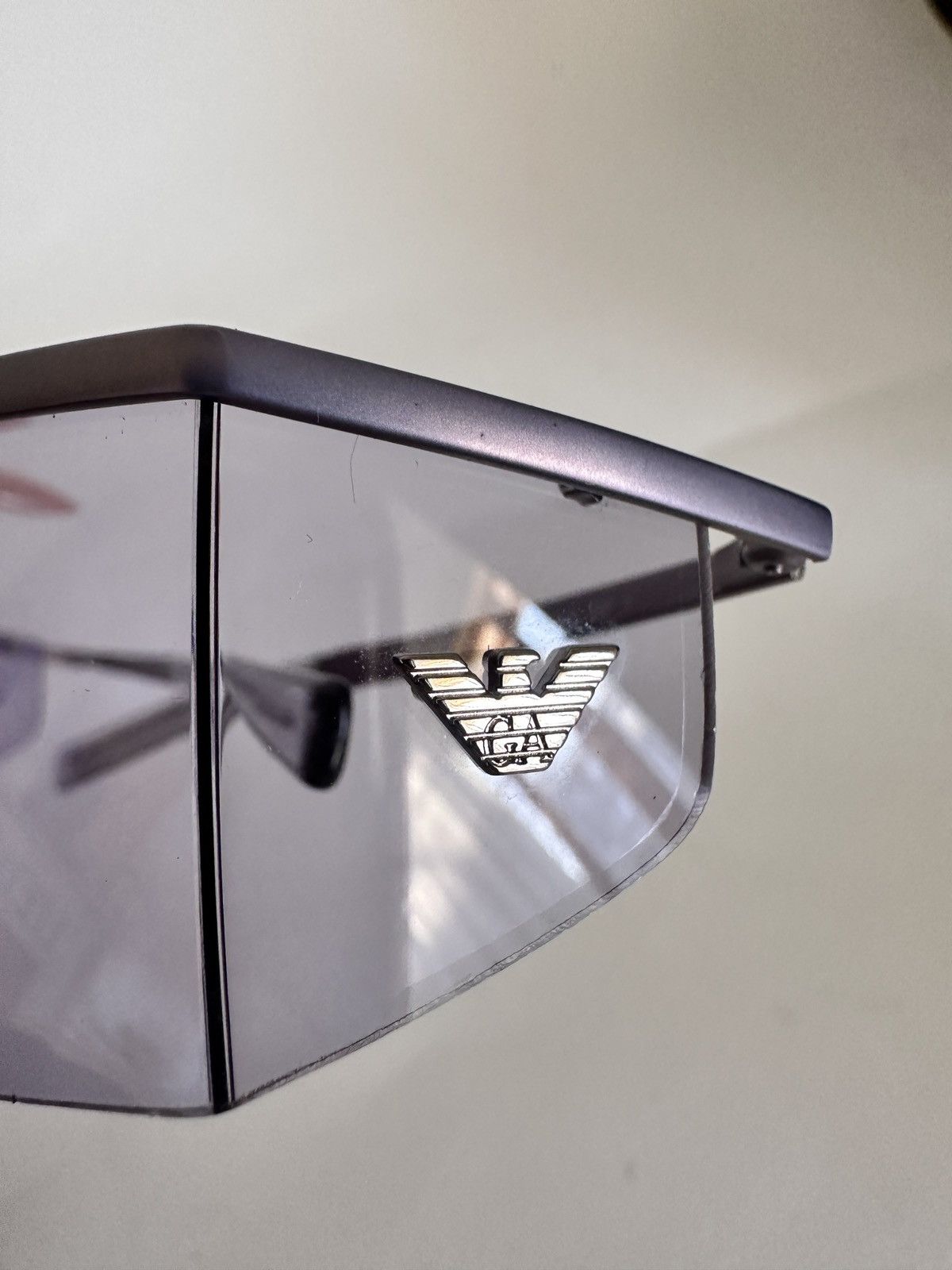 Emporio Armani Emporio Armani Futuristic Shield Sunglasses (Vintage) Size ONE SIZE - 8 Thumbnail