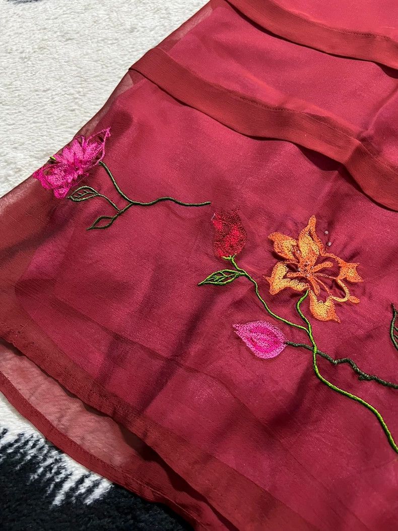 Kenzo KENZO A piece of gauze embroidered flowers with a glossy s Size 26" / US 2 / IT 38 - 8 Thumbnail