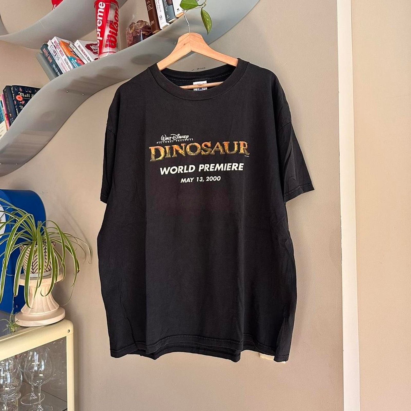 Disney × Vintage Vintage 2000 Walt Disney Dinosaur Movie shirt Size US XL / EU 56 / 4 - 1 Thumbnail