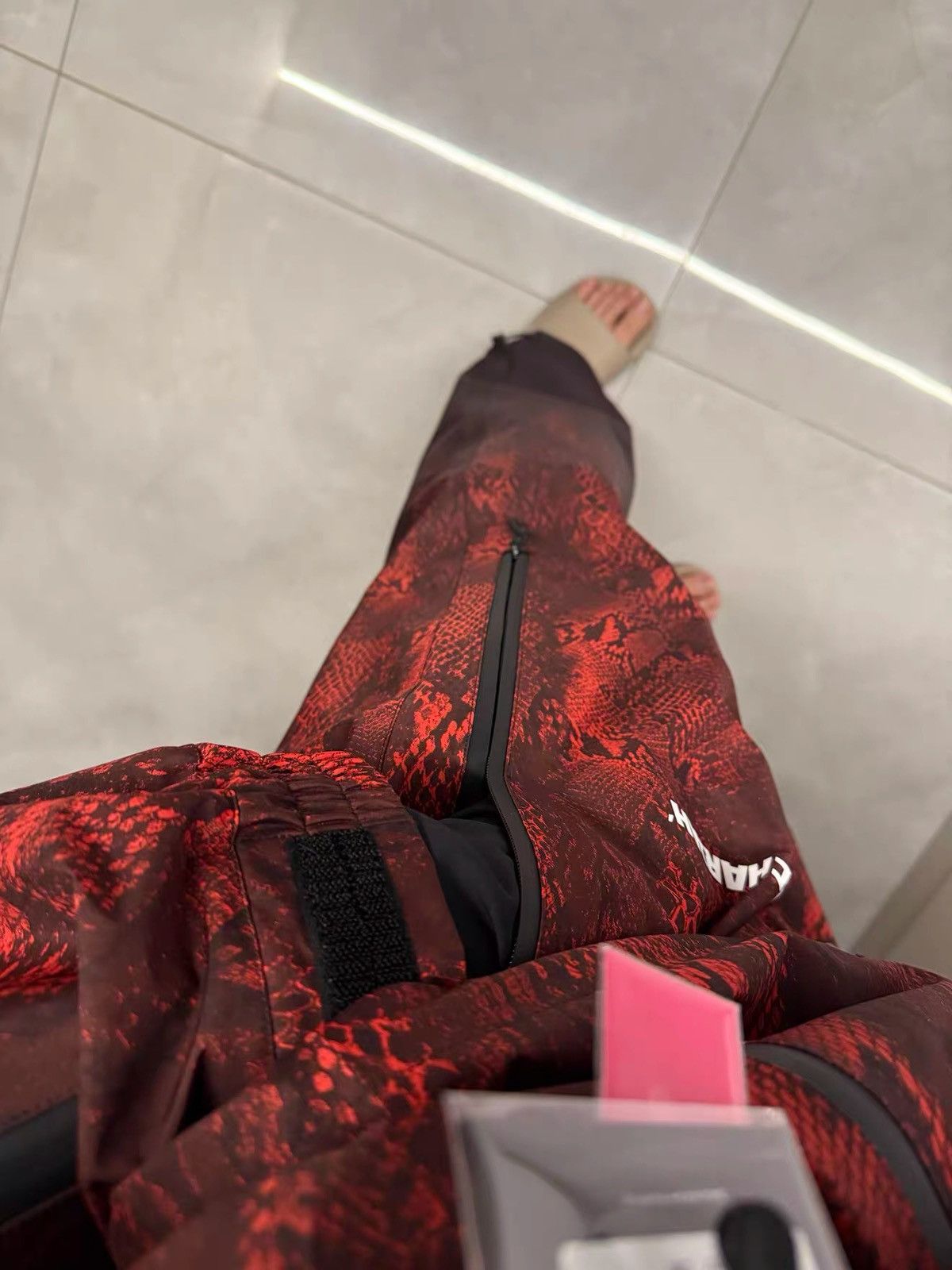 Other Red Scale Snake Pattern Outdoor Windproof Ski Suit Size US 32 / EU 48 - 11 Thumbnail