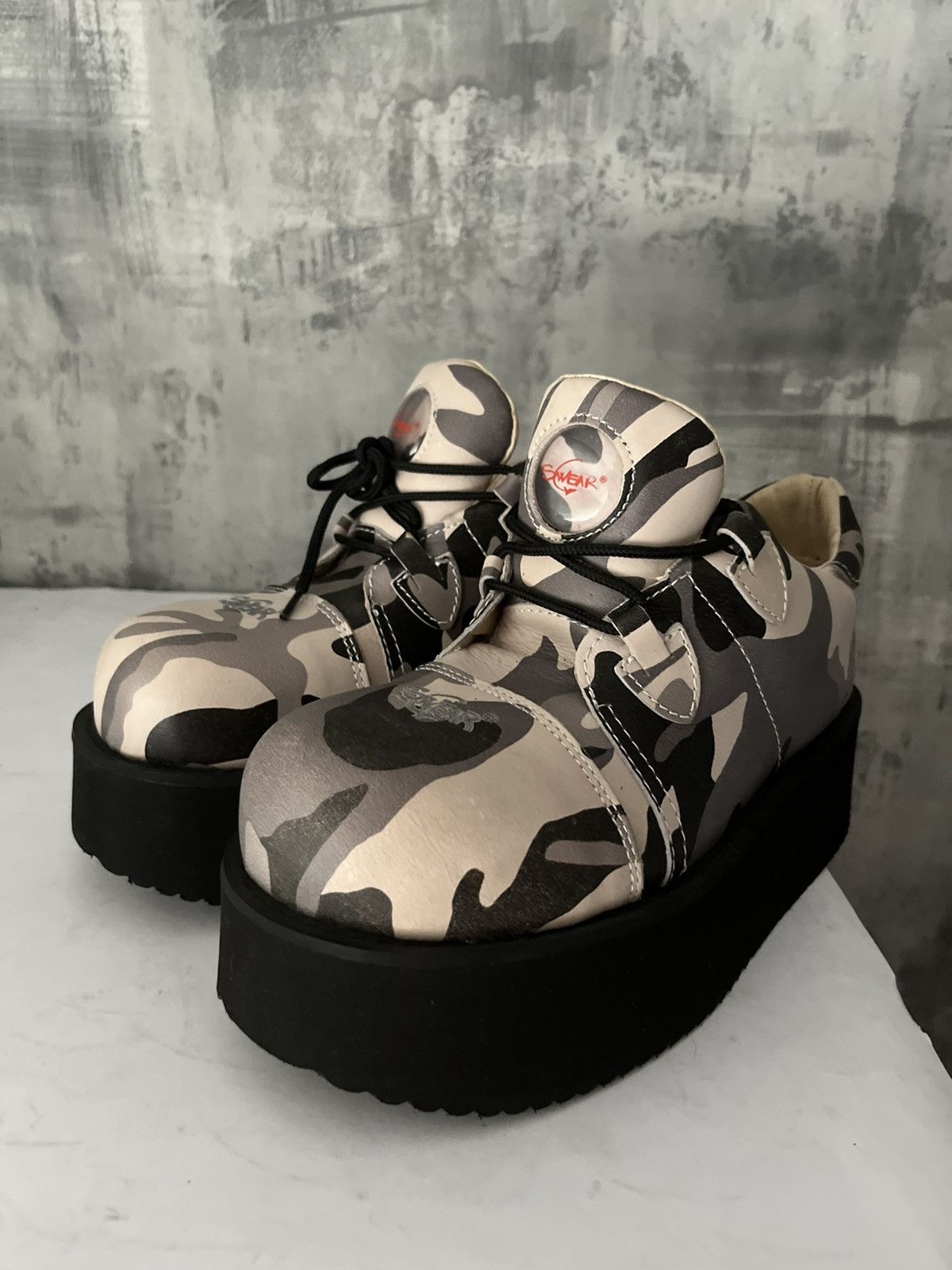 Swear camo truck