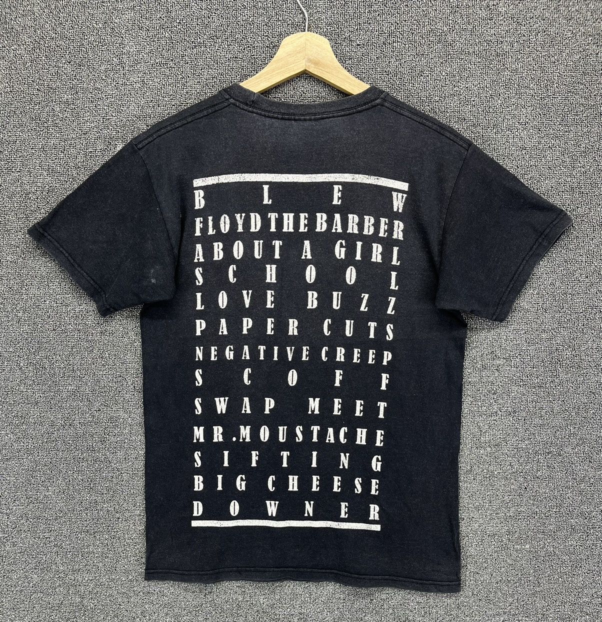 Band Tees Vintage Y2K Nirvana Bleach Punk Rock Band Tees T Shirts Size US S / EU 44-46 / 1 - 9 Thumbnail