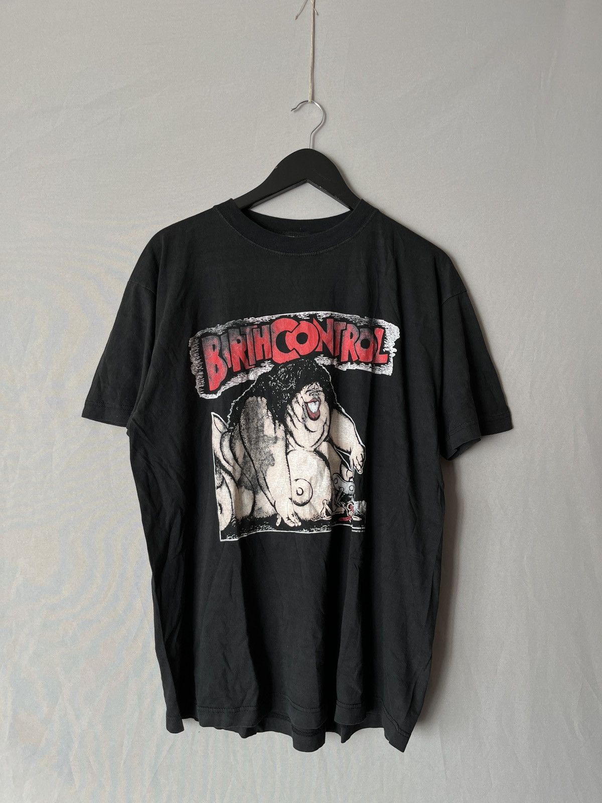 Band Tees × Vintage 1980’s Birth Control Hoodoo Man Iconic Print T-Shirt Size US XL / EU 56 / 4 - 2 Thumbnail