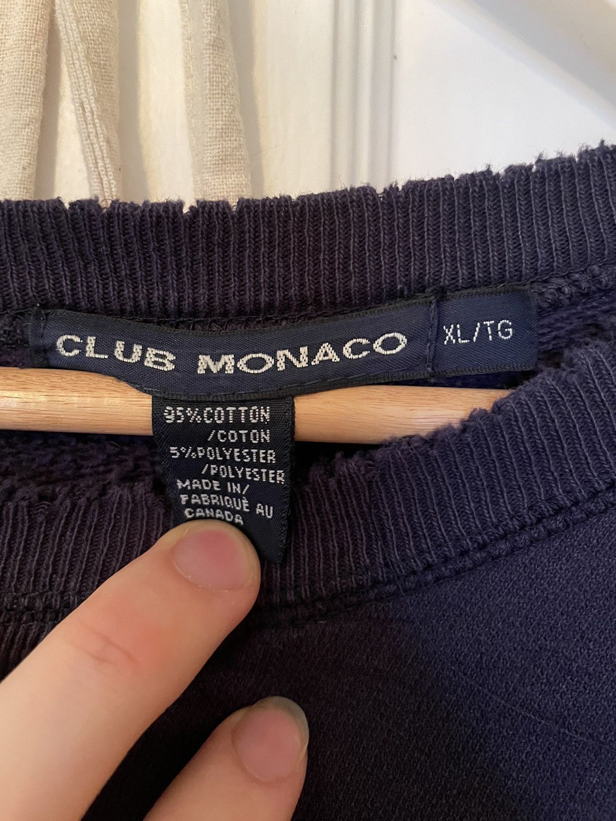 Club Monaco Club Monaco crest sweatshirt Size US XL / EU 56 / 4 - 2 Thumbnail