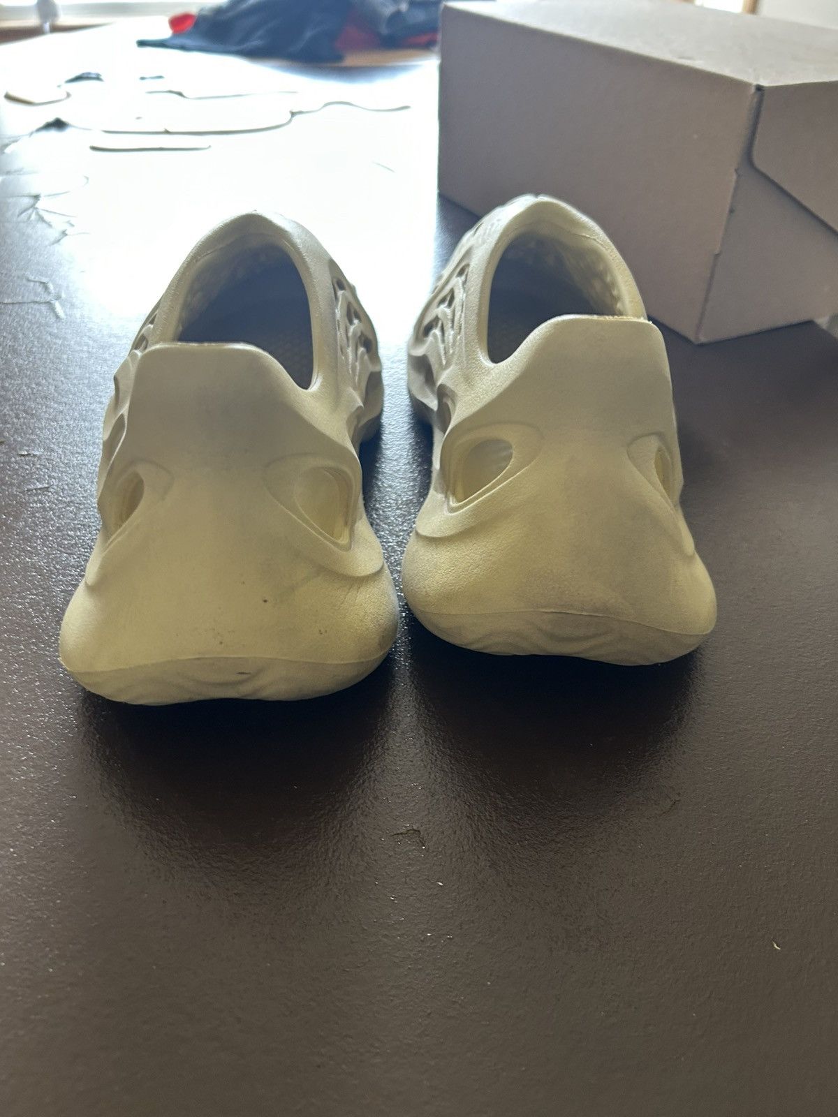 Yeezy Yeezy Foam Runner Sulfur Yellow Size 12 Size US 12 / EU 45 - 6 Thumbnail