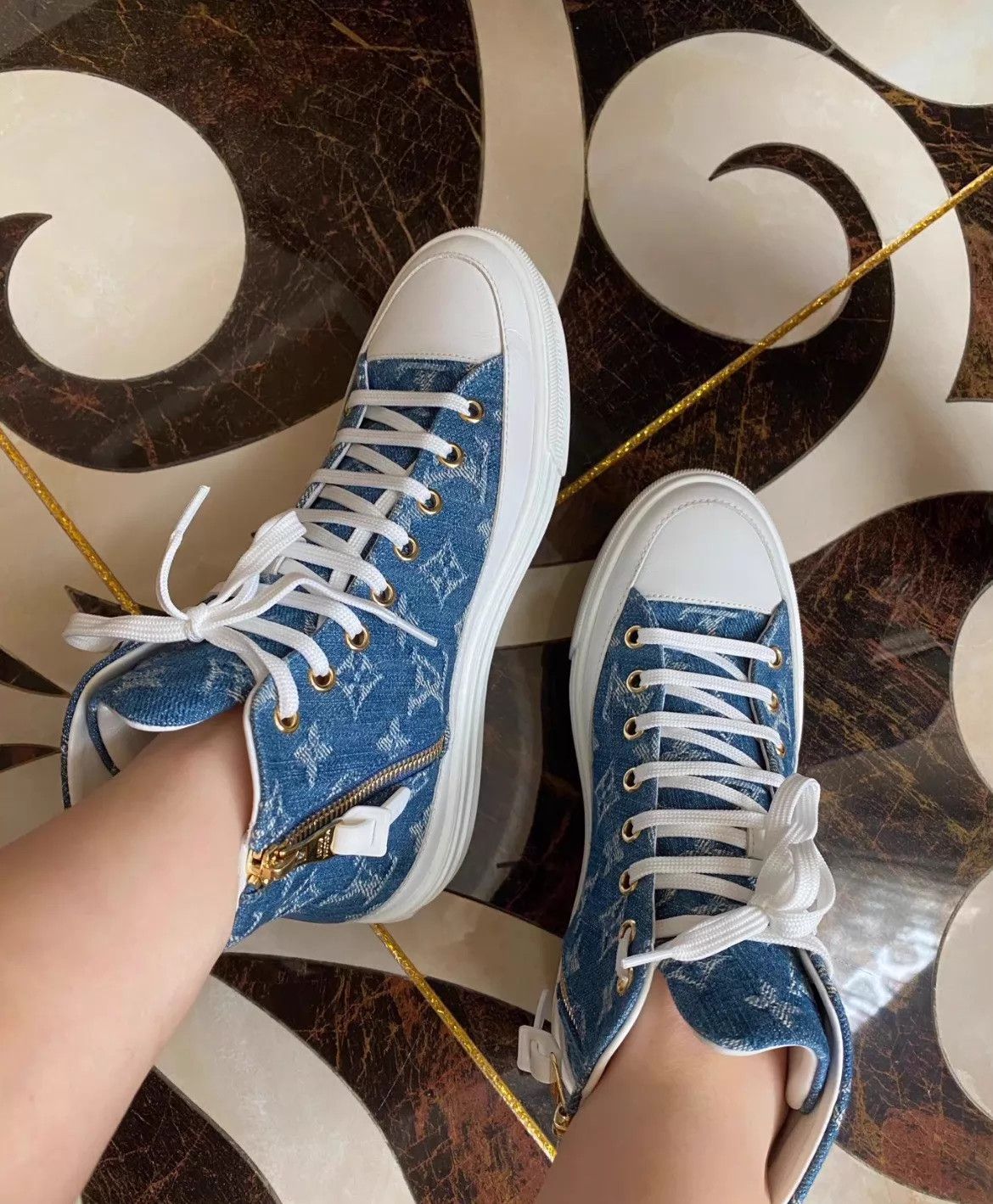 Louis Vuitton LV Monogram Denim Blue High-Top Canvas Sneakers Size 42 Size US 9 / EU 42 - 9 Thumbnail