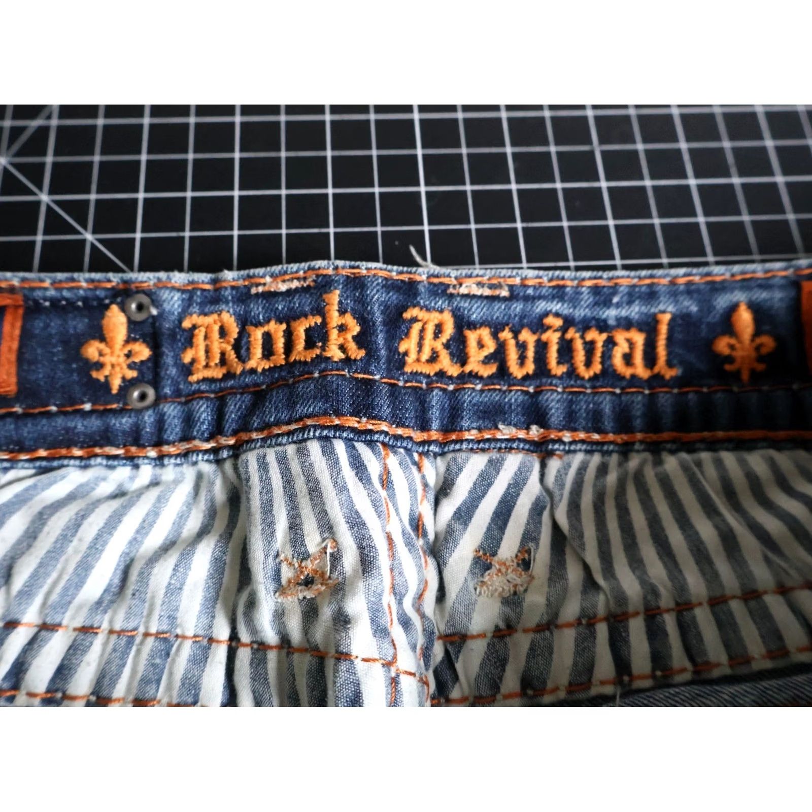 Vintage VINTAGE Rock Revival Jeans Women's 27 Blue Eva Relaxed Boot Cut Denim Stretch Studded Size 27" / US 4 / IT 40 - 3 Thumbnail
