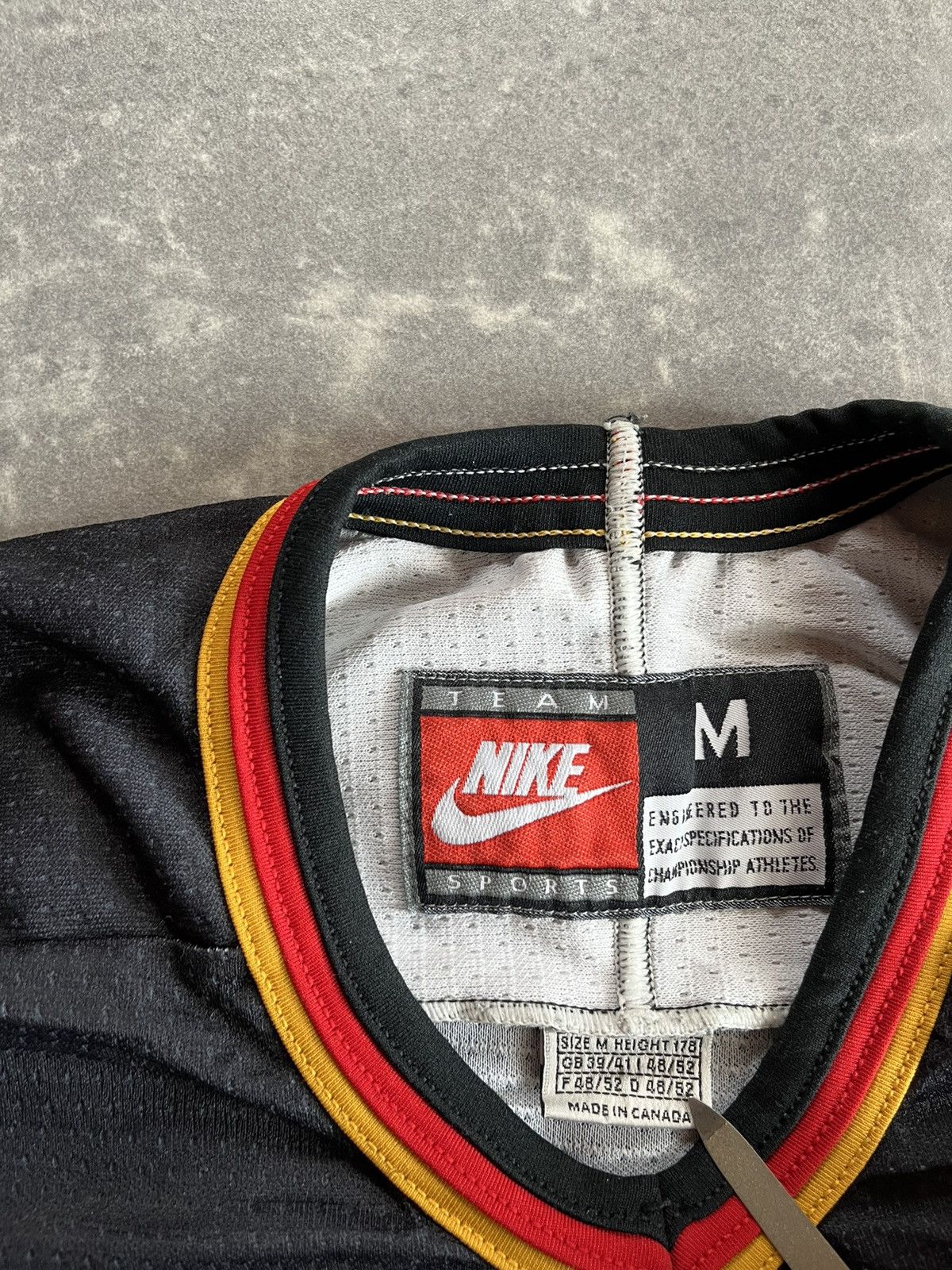 Nike Vintage Germany Deutschland 1996 Away Nike Hockey Jersey M Size US M / EU 48-50 / 2 - 7 Thumbnail