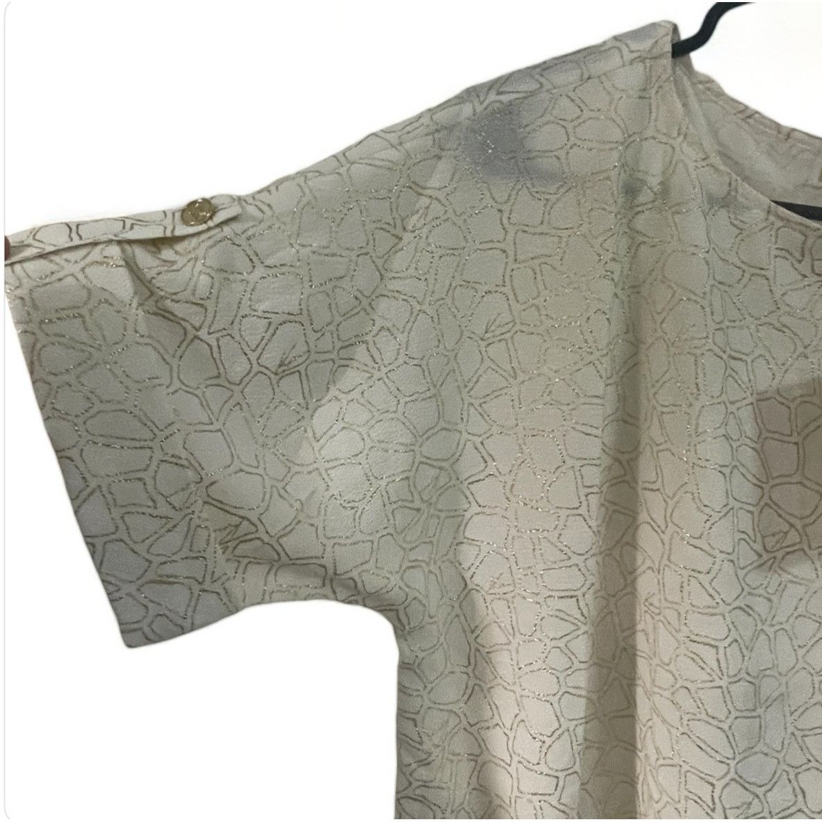 Michael Kors Womens Metallic Print Top With Ruched Hem & Button Detail Size S / US 4 / IT 40 - 5 Thumbnail