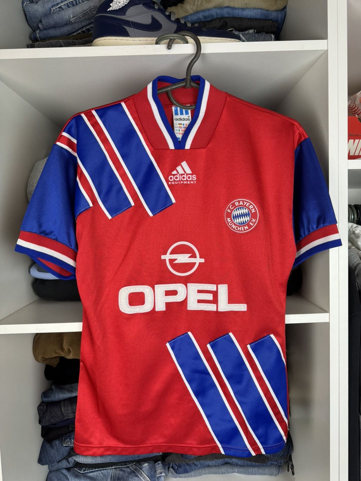 Adidas Adidas FC Bayern Munich Soccer Jersey 1993 1995 Vintage Size US XS / EU 42 / 0 - 1 Thumbnail