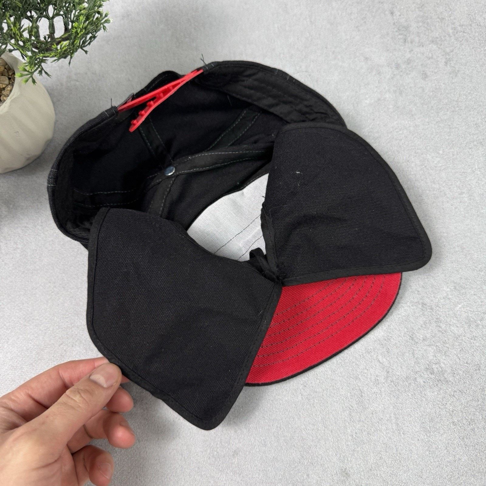 Vintage Mr. Serious Unknown Cap Black 6 Panel Snapback Canvas Size ONE SIZE - 7 Thumbnail