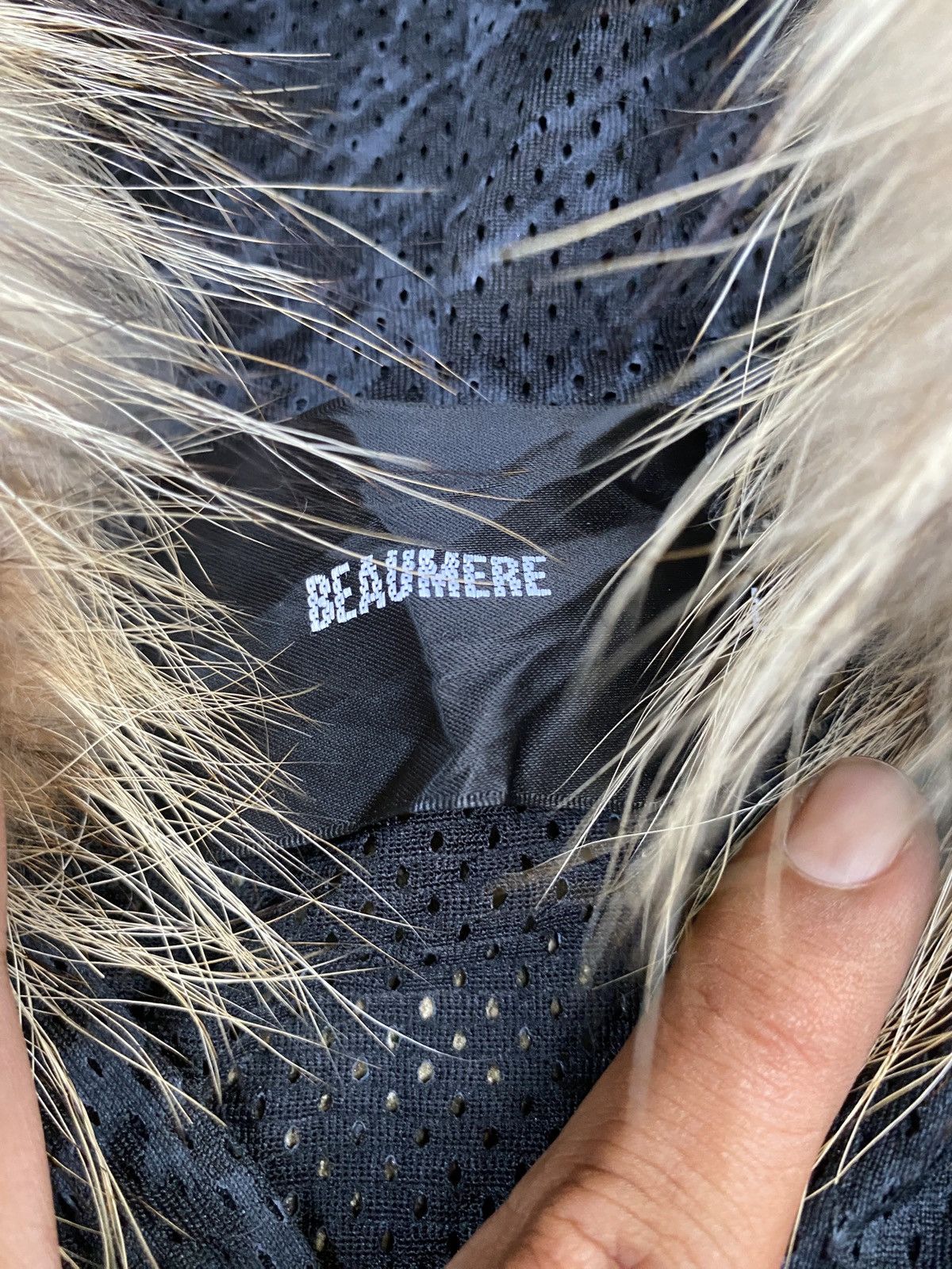 If Six Was Nine × Japanese Brand × Le Grande Bleu (L.G.B.) Beumere Tribal Fur Hoodie Ifsixwasnine Lgb style Size US M / EU 48-50 / 2 - 4 Thumbnail