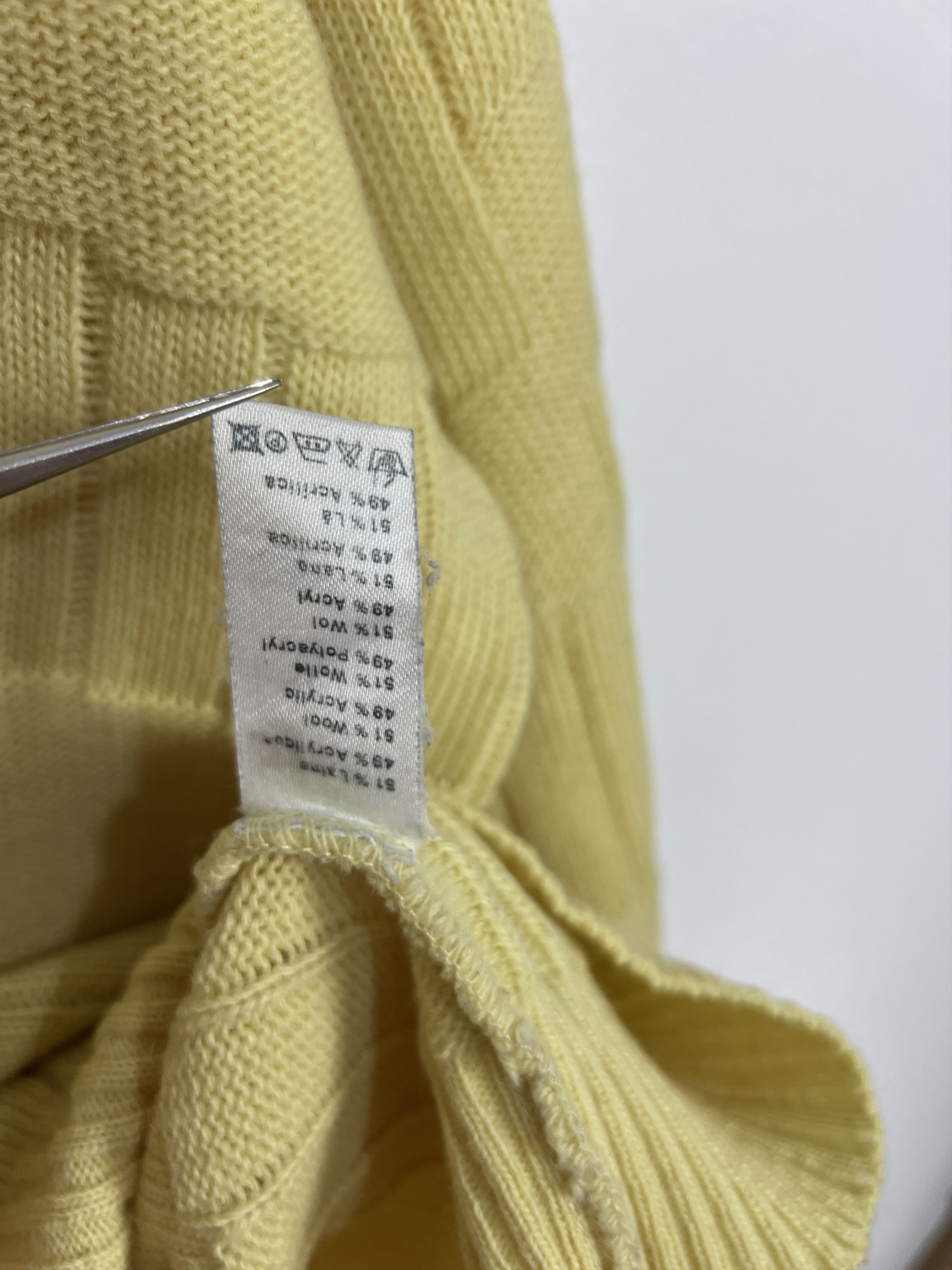 Lacoste Vintage Lacoste Yellow Jumper Sweater Devanlay Pullover Knit Size US L / EU 52-54 / 3 - 8 Thumbnail
