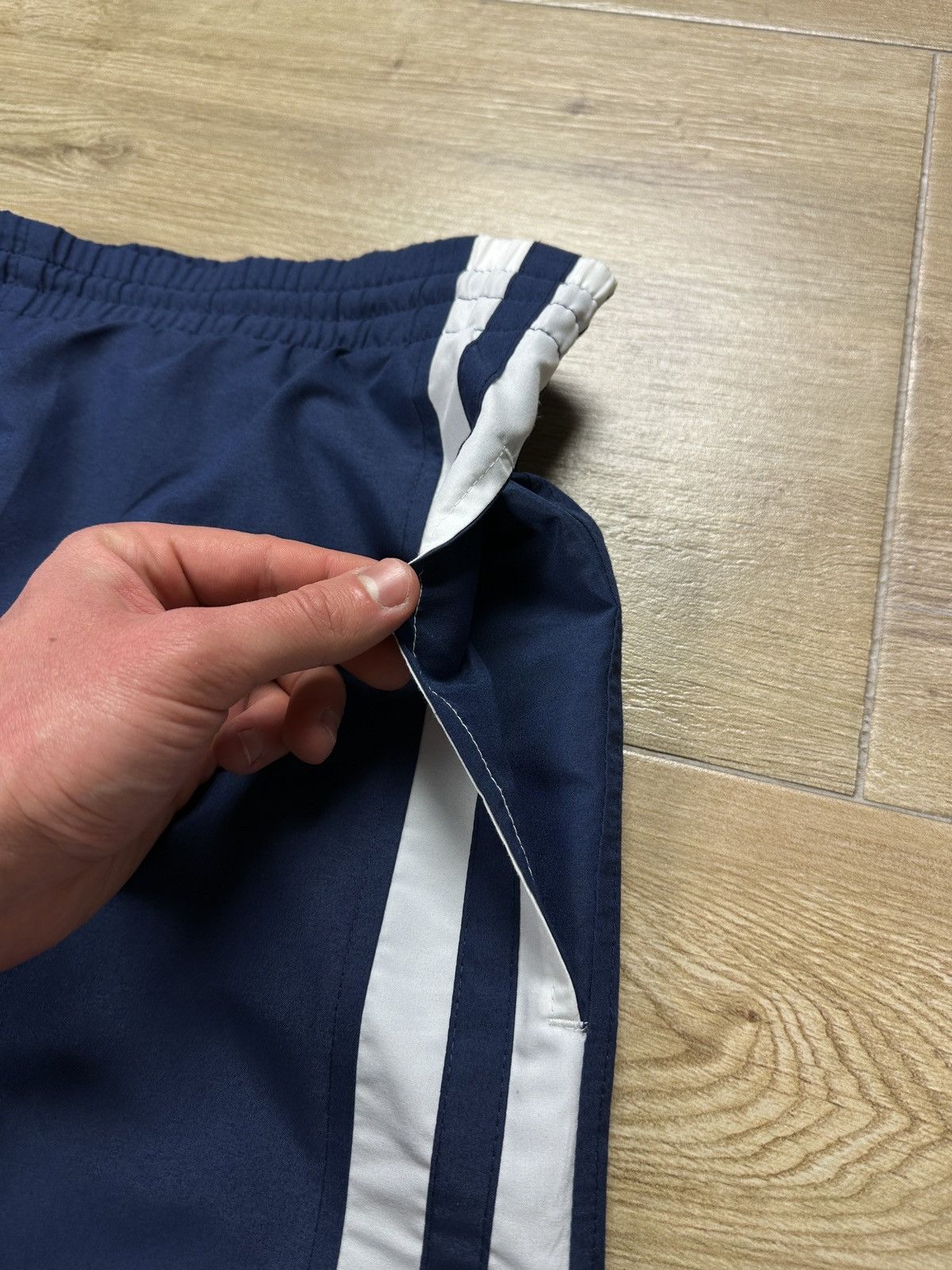 Champion × Vintage Vintage Champion USA Nylon Track Pants Big Logo Size US 30 / EU 46 - 7 Thumbnail