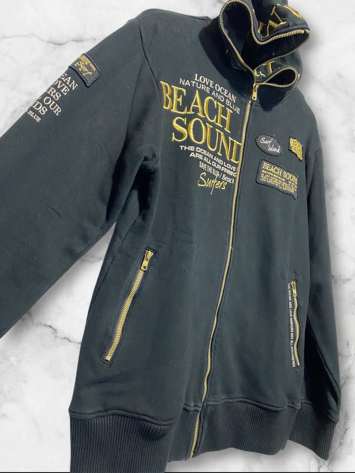 Japanese Brand removable fur Beach Sound embroidery fur hoodie Size US L / EU 52-54 / 3 - 5 Thumbnail