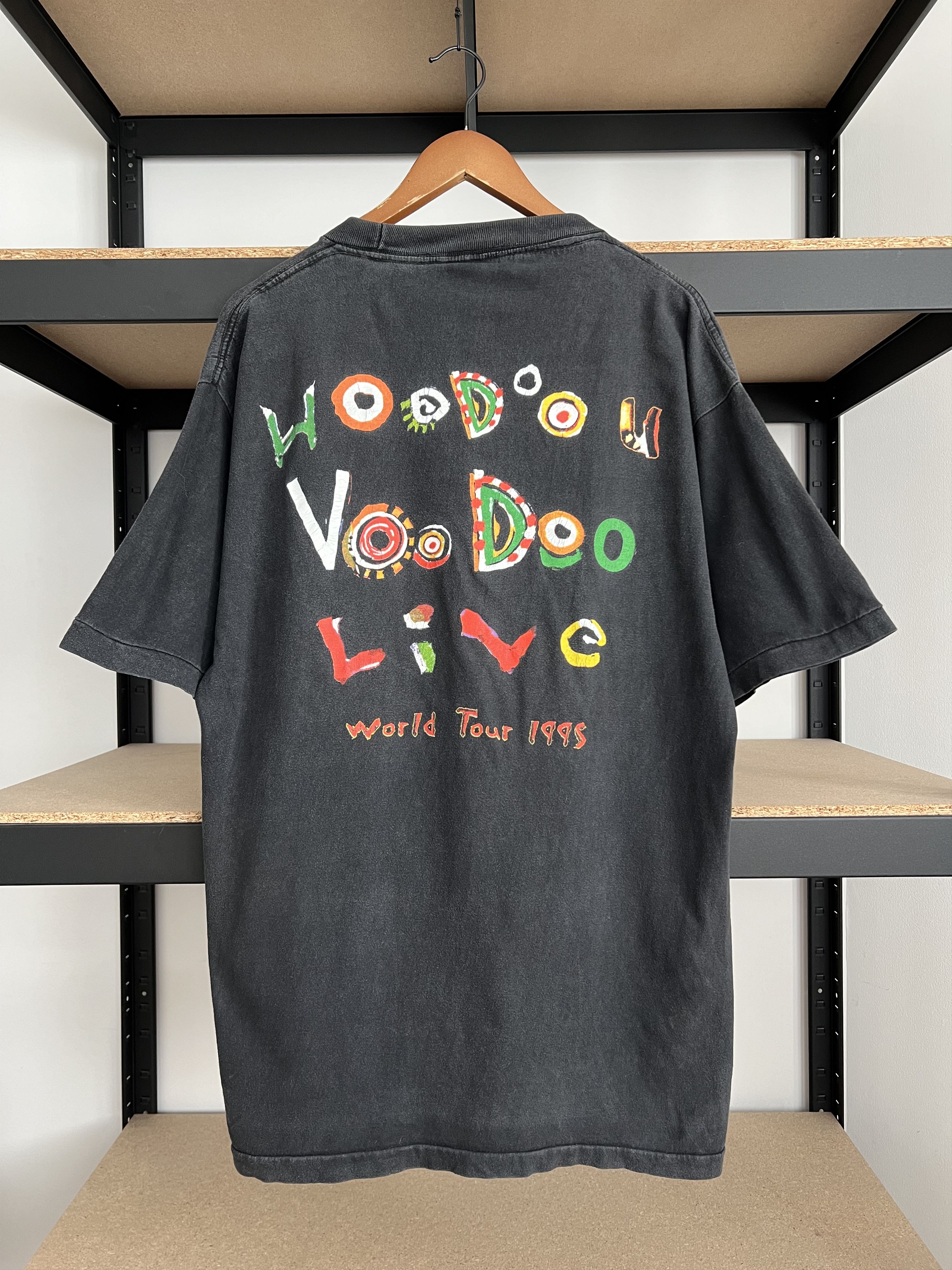 Band Tees Vintage 1995 The Rolling Stones Voodoo Lounge Black T-shirt Size US XL / EU 56 / 4 - 2 Thumbnail