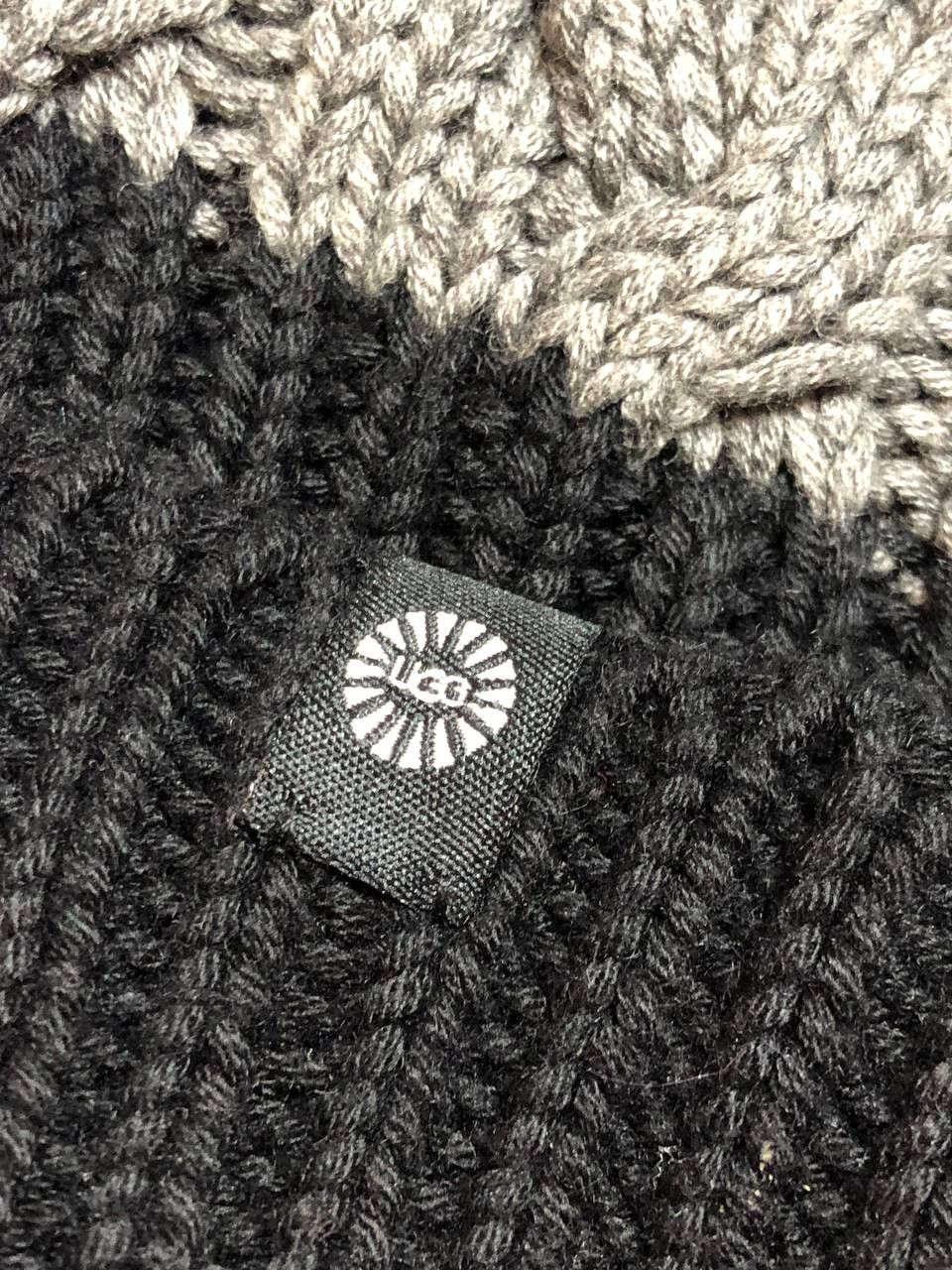 Ugg Vintage UGG Knit Striped Beanie Hat Size ONE SIZE - 10 Thumbnail