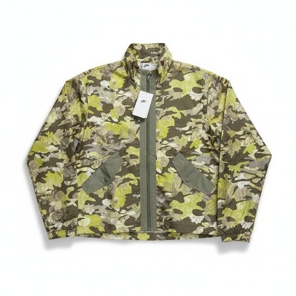 Nike NWT Nike Floral Camo Zip Jacket Cargo Khaki Windrunner LG Size L / US 10 / IT 46 - 5 Thumbnail