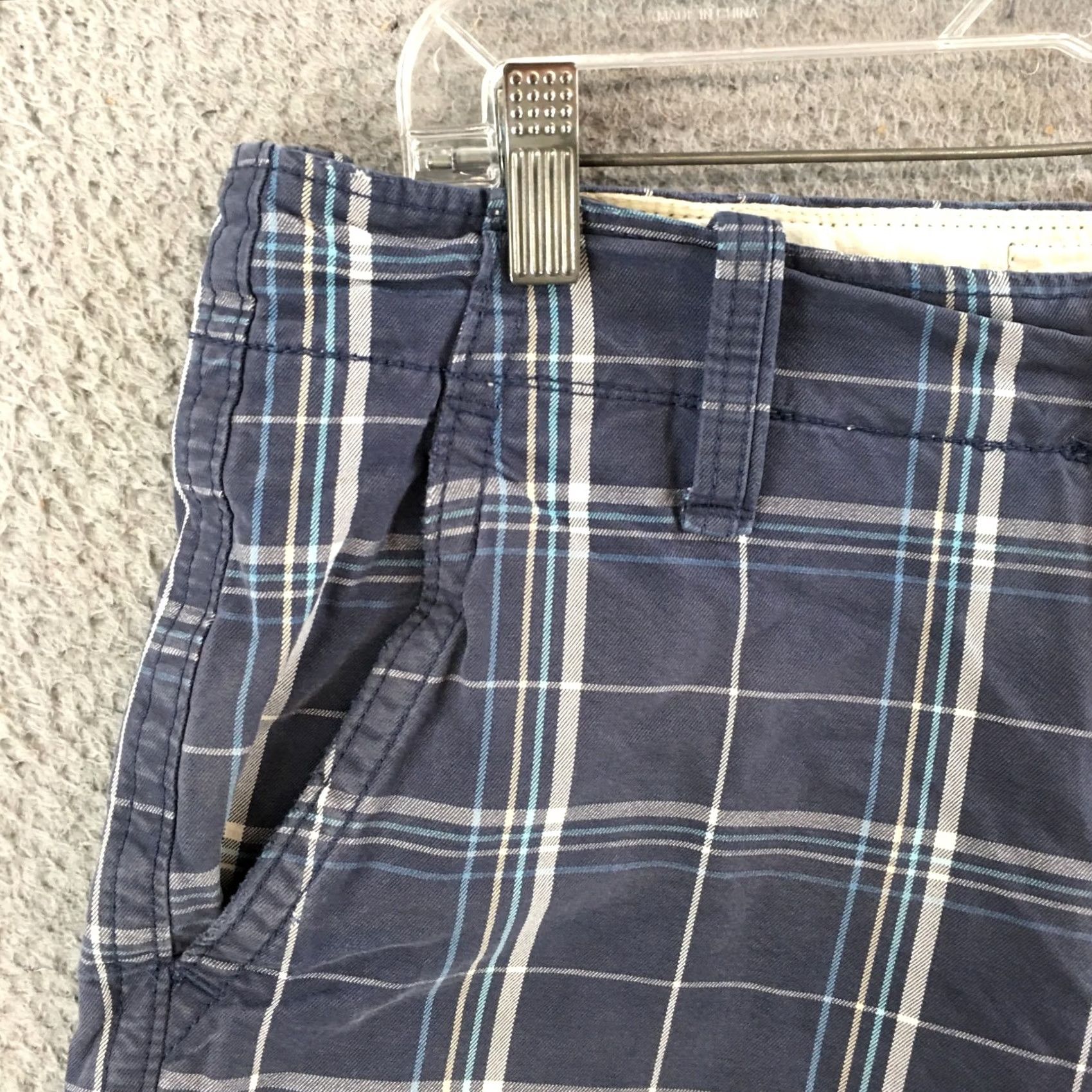 American Eagle Outfitters American Eagle Outfitters Bermuda Short Mens 32 Blue Plaid Cotton Mid Rise Zip Bermuda Shorts Mens Blue Plaid Cotton Mid Rise Zip Size US 32 / EU 48 - 2 Thumbnail