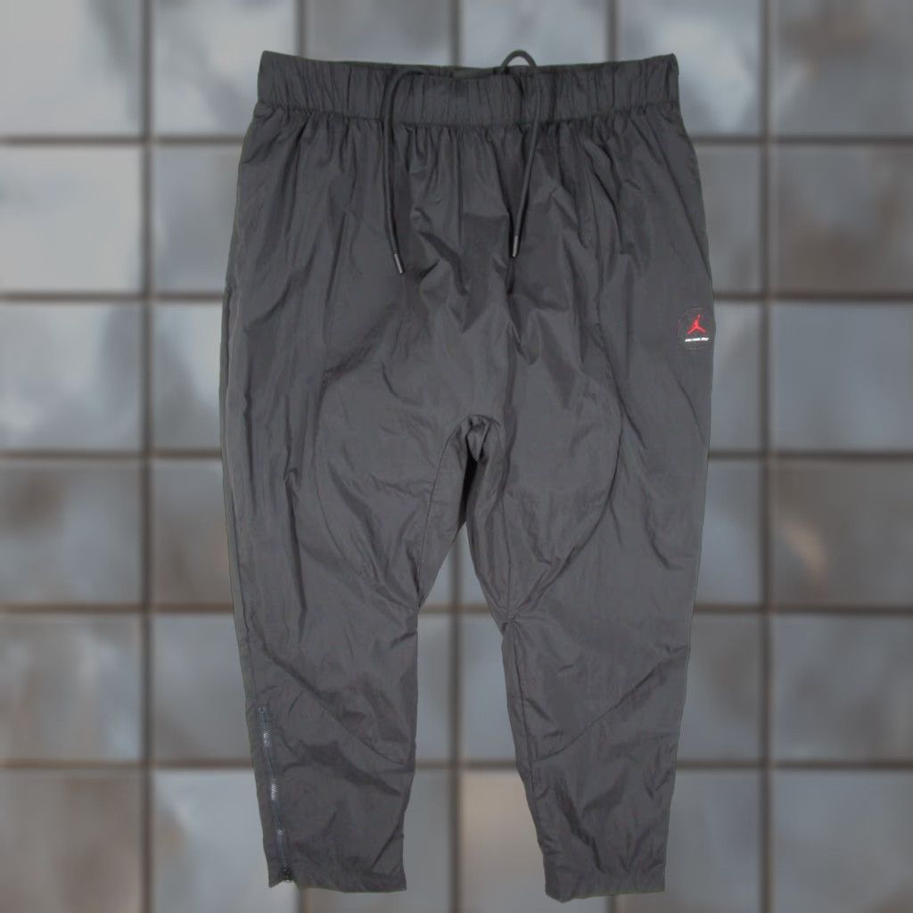 Jordan Brand VINTAGE Jordan Pants Women Medium Black Jogger Loose Fit Nina Chanel Abney DO4154-010 30x24 Athleisure Size 32" / US 10 / IT 46 - 1 Thumbnail
