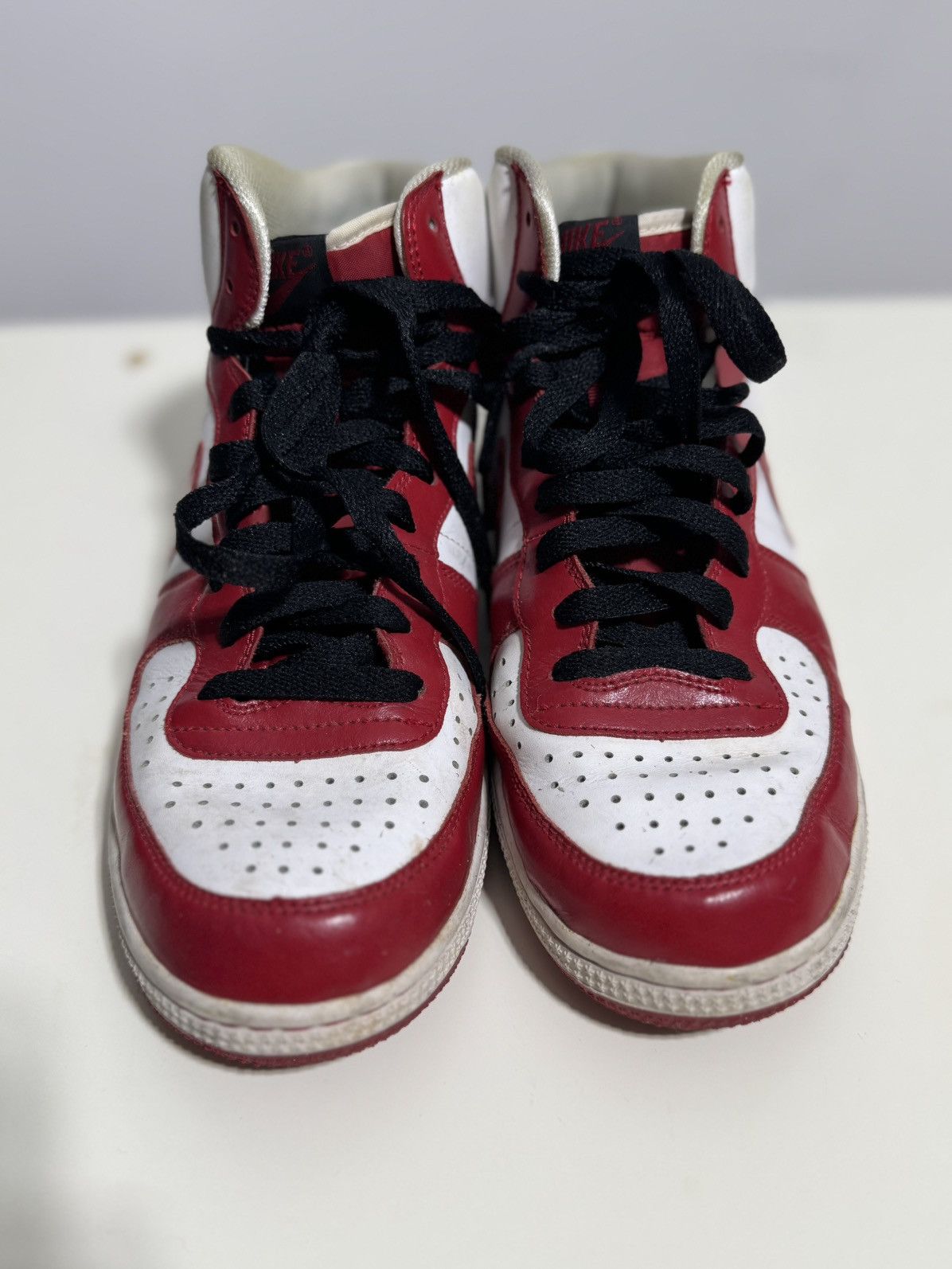 Nike Vintage 2009 Nike Mid University Red Sneakers 10.5 US Size US 10.5 / EU 43-44 - 11 Thumbnail