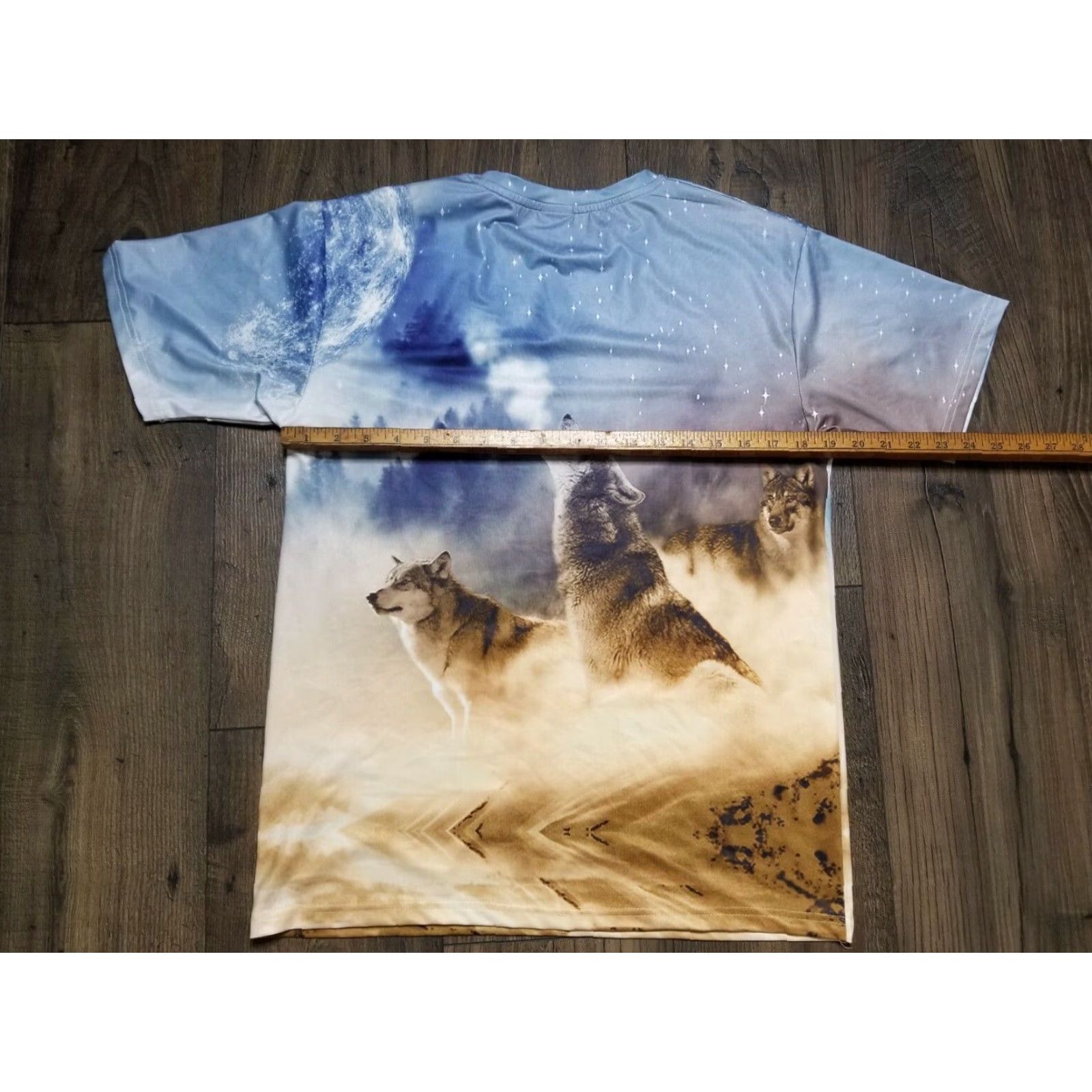 Vintage Mens S Wolf Trio All Over Print Double Sided Nature T Shirt Size US S / EU 44-46 / 1 - 2 Thumbnail