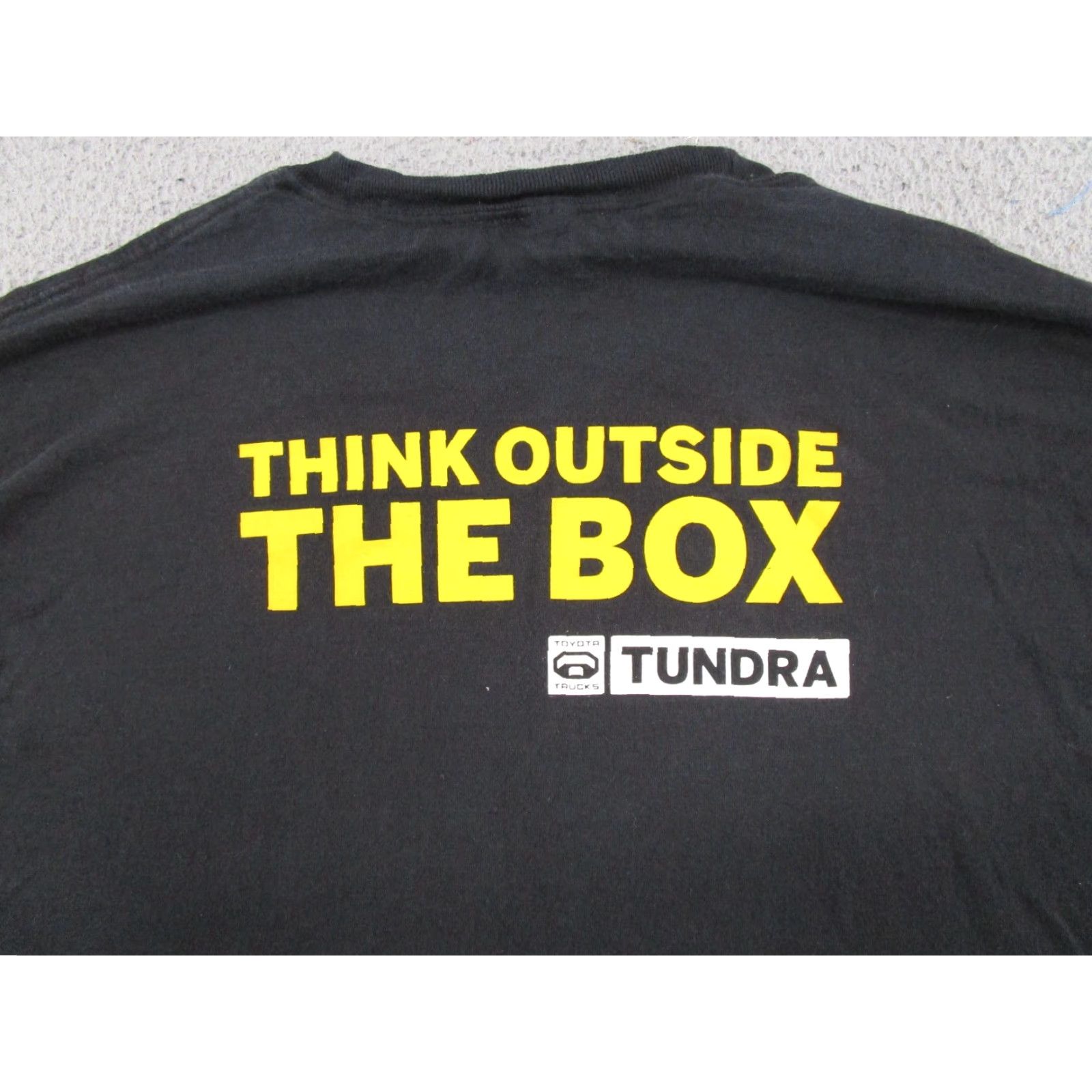 Hanes VINTAGE Weather Guard Tool Box Toyota Tundra T-Shirt Hanes Mens XL Black Crew Neck Short Sleeve Shirt Size US XL / EU 56 / 4 - 5 Thumbnail
