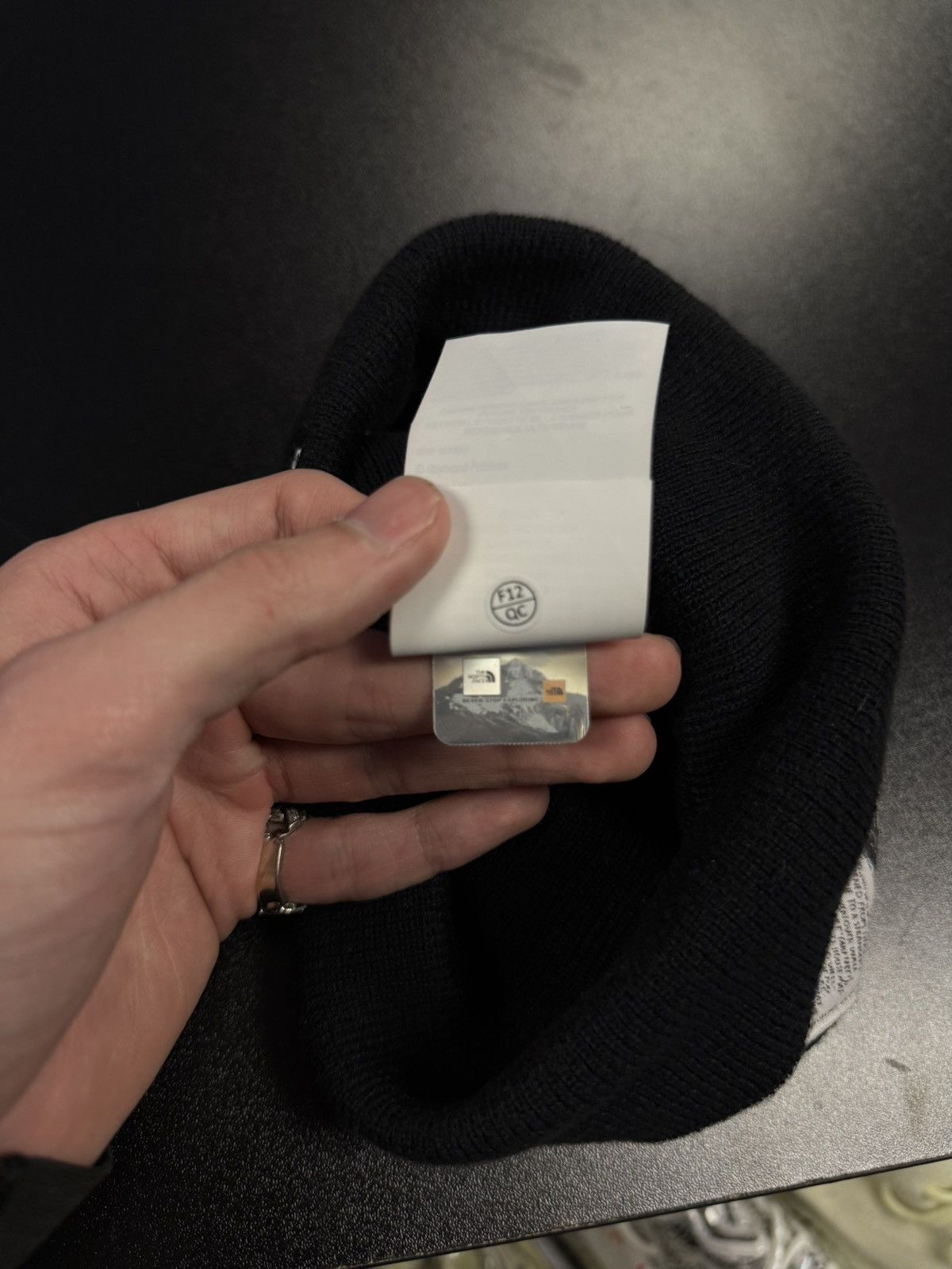 Supreme × The North Face Supreme x The North Face Hat Beanie Black Pre Owned 🧼 Size ONE SIZE - 12 Thumbnail