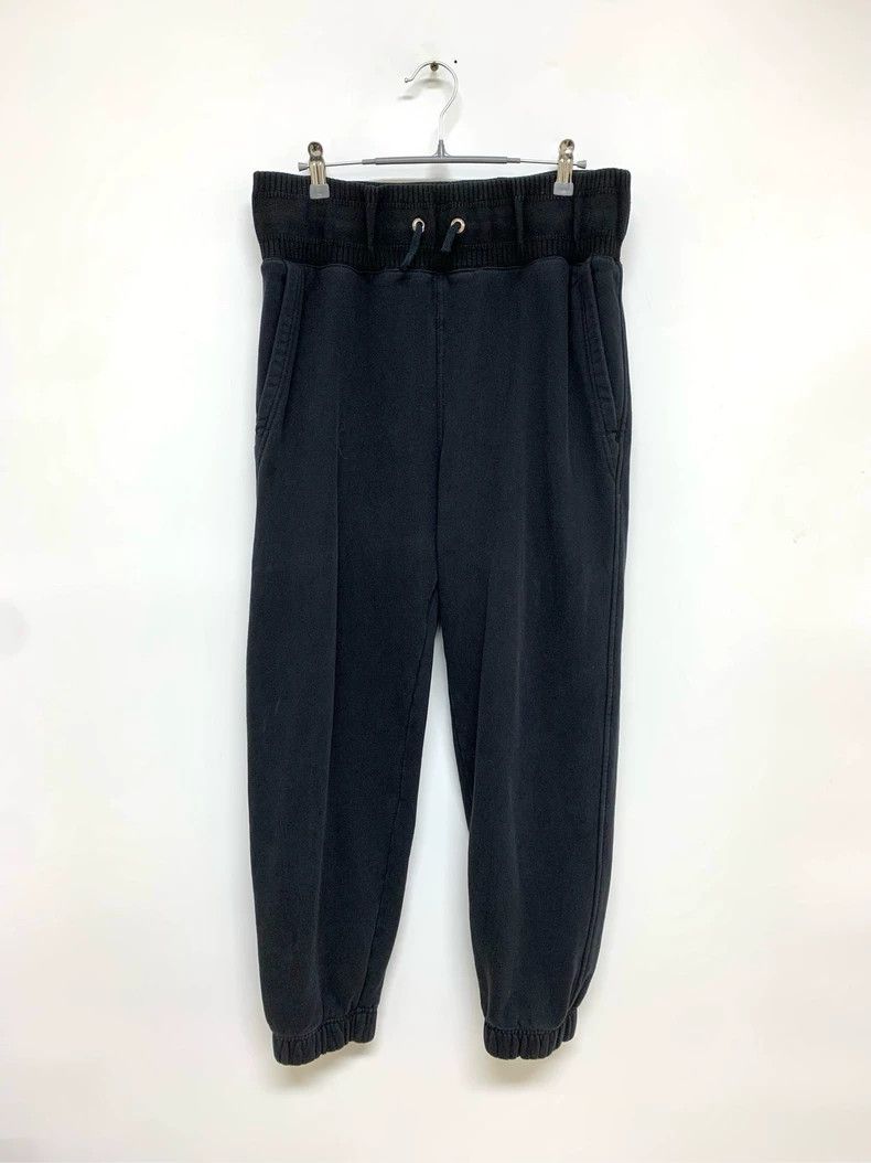 Givenchy Givenchy SizeXL Classic black casual sweatpants with large Size US 29 - 1 Thumbnail