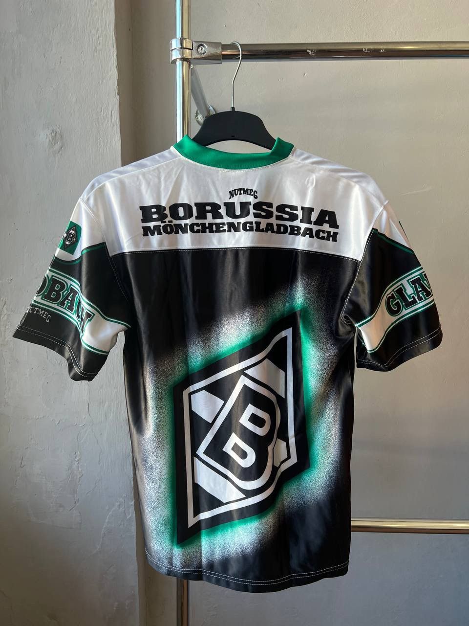 Nutmeg NEW! 90’S BORUSSIA MONCHENGLADBACH DESIGN SOCCER JERSEY SZ M Size US M / EU 48-50 / 2 - 10 Thumbnail