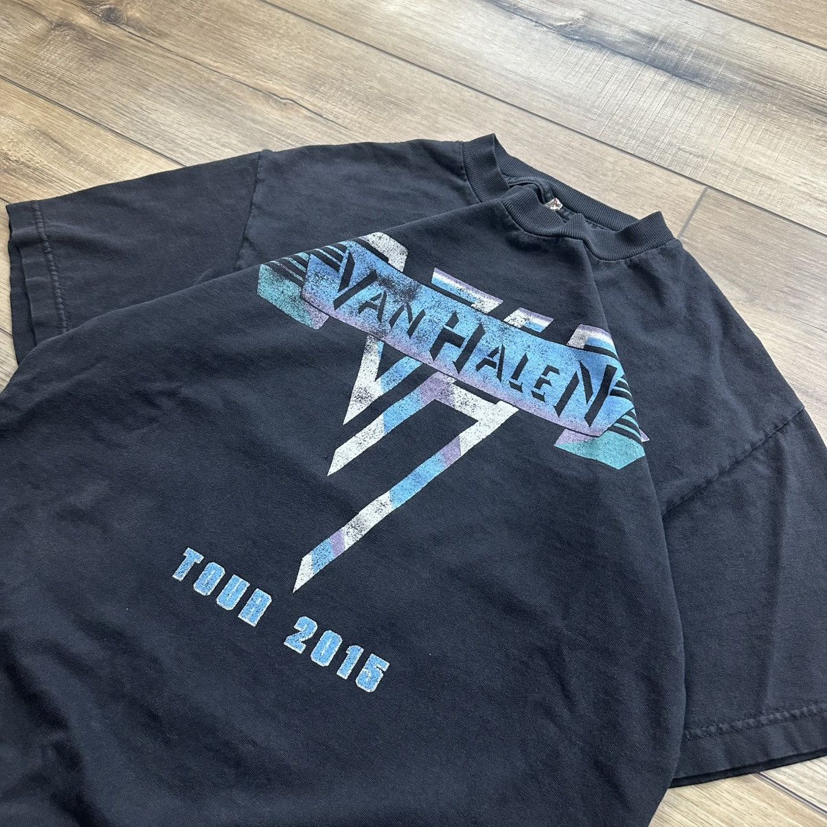 Other Van Halen Live on Tour 2015 Graphic Band Tee Size US M / EU 48-50 / 2 - 4 Thumbnail