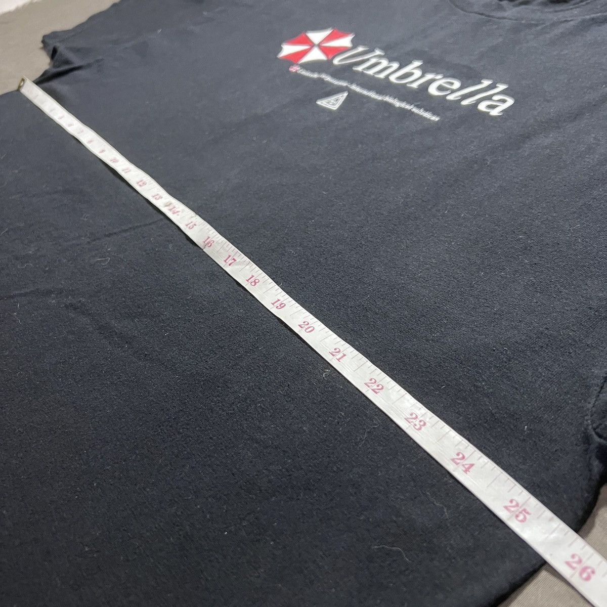 The Game Vintage Y2K Umbrella Corp RESIDENT EVIL Capcom Biohazard 2XL Size US XXL / EU 58 / 5 - 5 Thumbnail