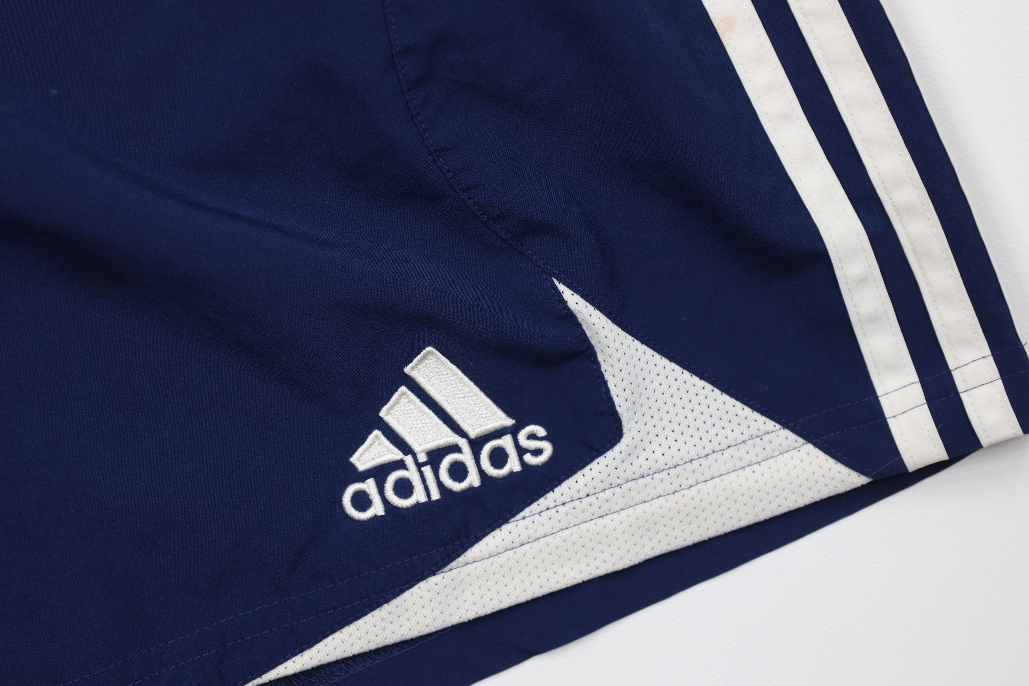 Adidas Vintage Y2K 2005 Adidas Running Jogging Soccer Shorts Blue Size US 34 / EU 50 - 5 Thumbnail