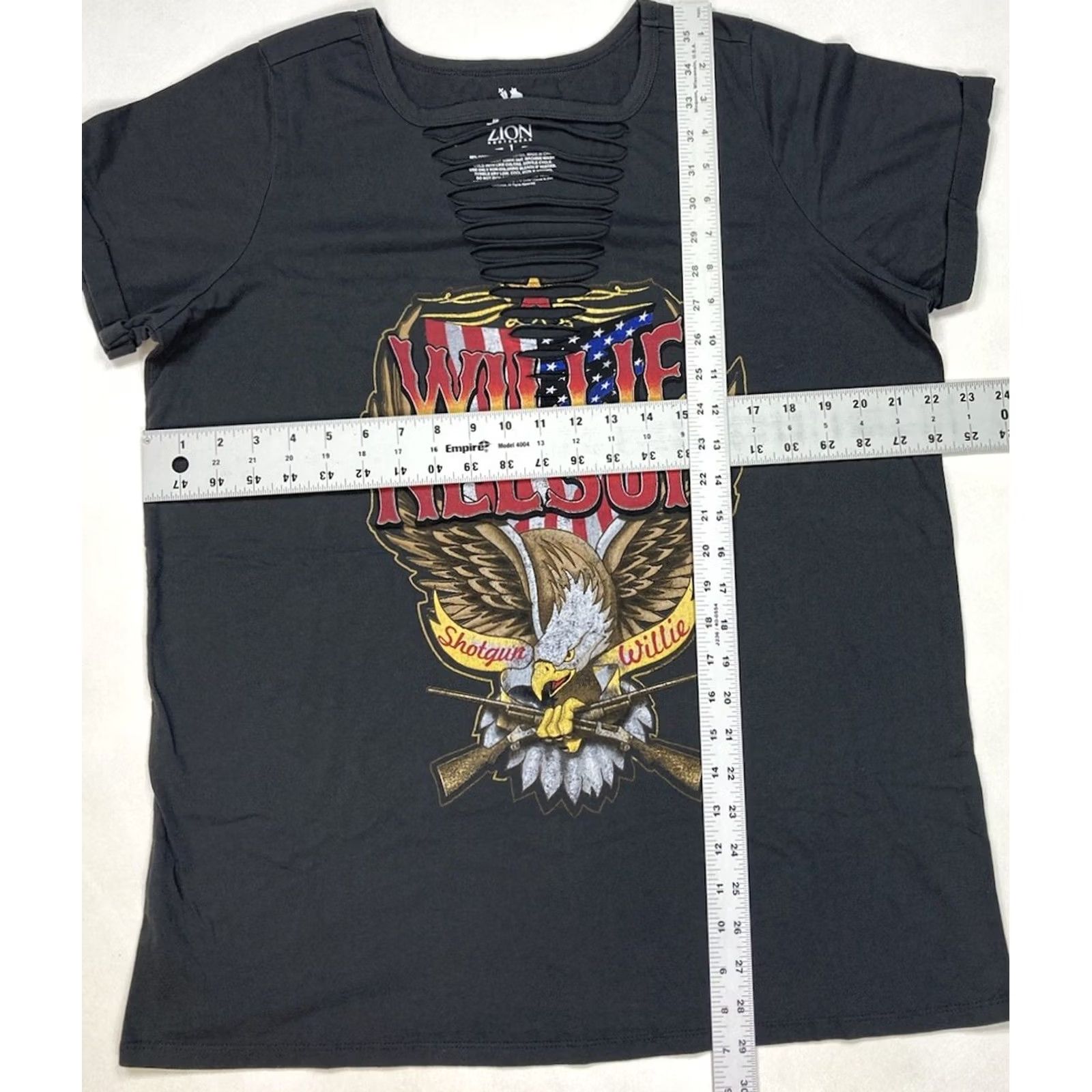 Vintage VINTAGE Willie Nelson Shotgun Willie Graphic T-shirt Women 1X Gray Music Shirt Women 1X Gray Music Size XL / US 12-14 / IT 48-50 - 5 Thumbnail
