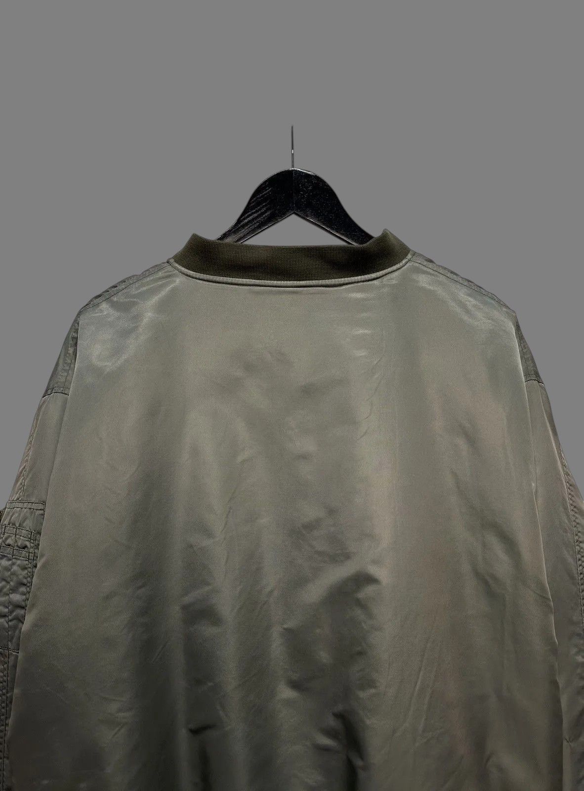 Le Grande Bleu (L.G.B.) MA1 CROPPED Military Green JACKET Oversized Bomber Vintage Size US XXL / EU 58 / 5 - 11 Thumbnail