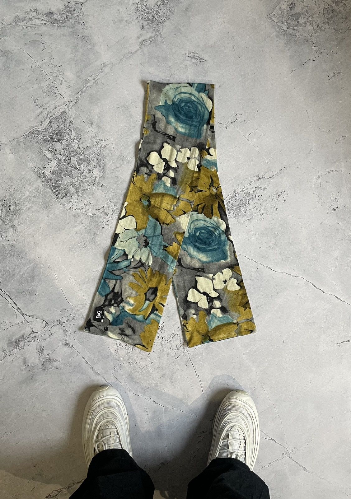 Dolce & Gabbana Dolce Gabbana Flowers Printed Scarf Size ONE SIZE - 2 Thumbnail